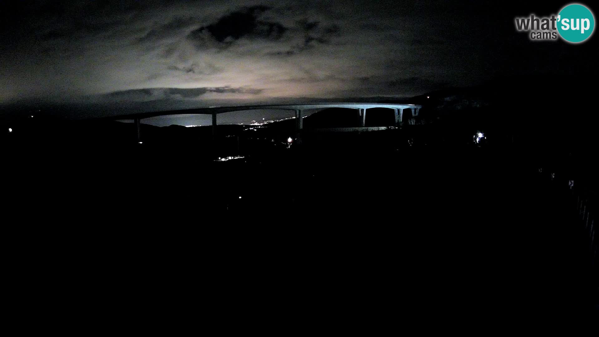 Webcam Črni Kal Viaduct – view from Viki Burger