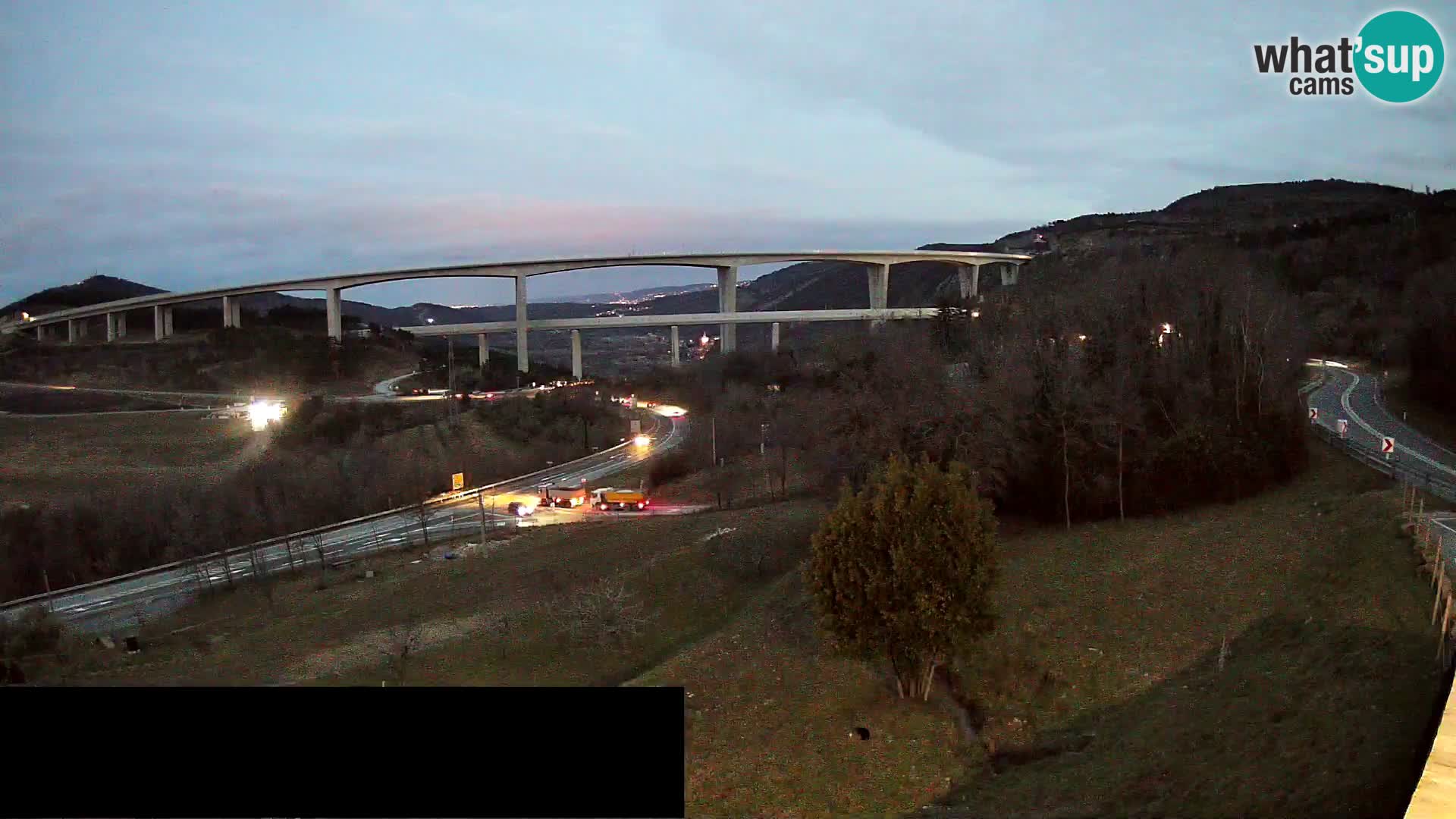 Livecam  Črni Kal Viadotto – panorama dal Viki Burger