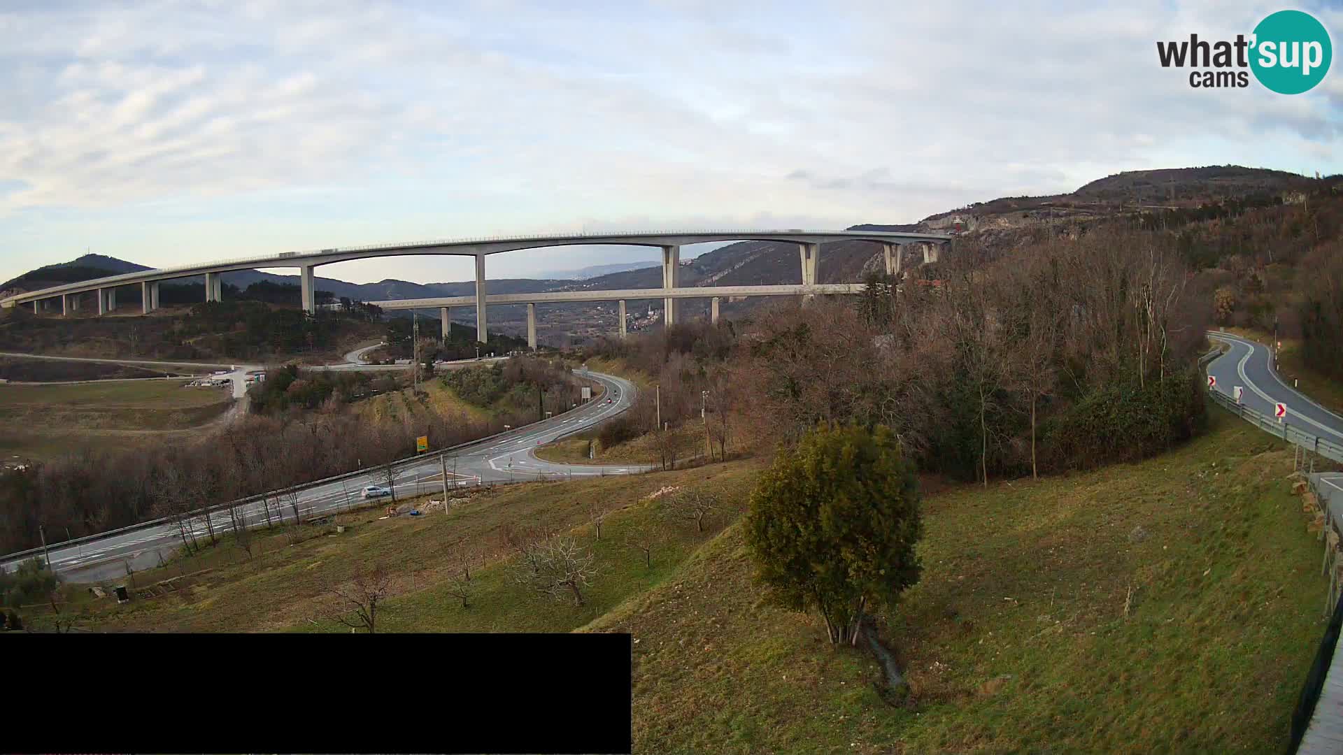 Live cam Črni Kal Viaduc – Viki Burger