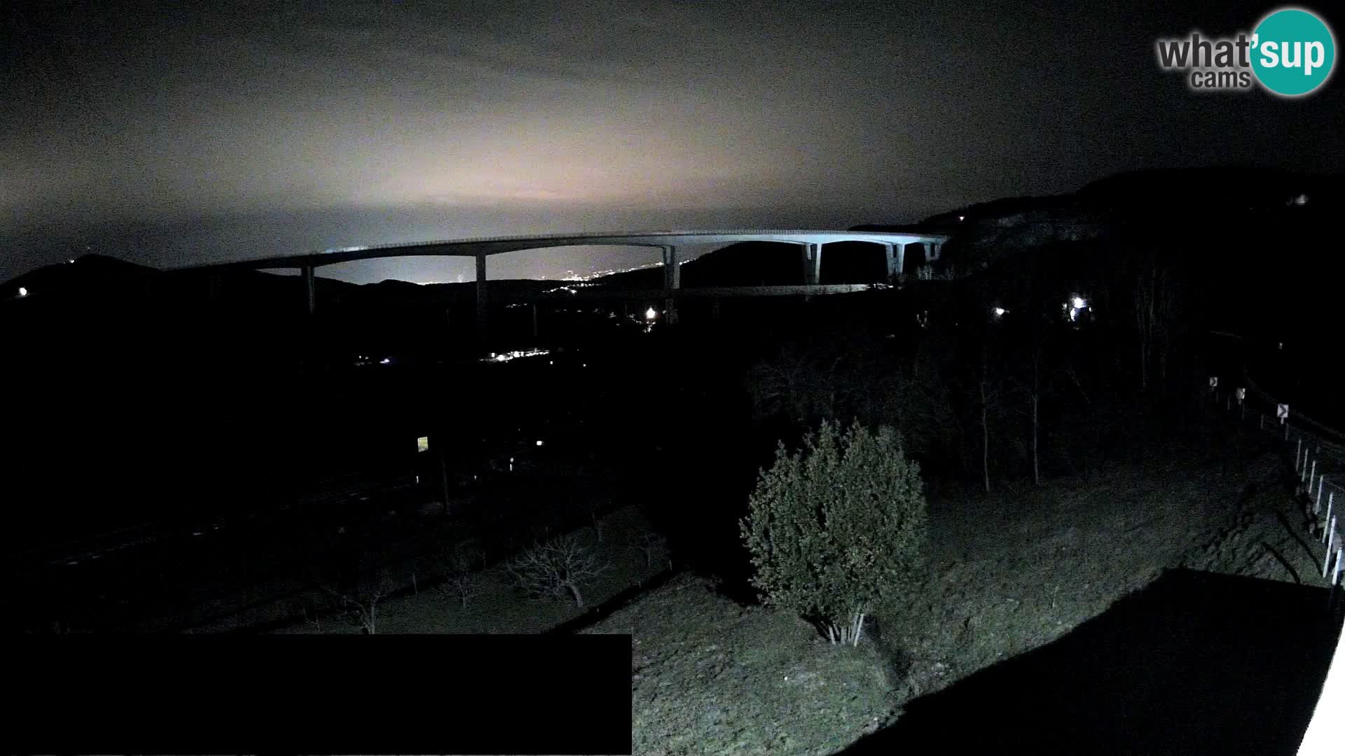 Webcam Črni Kal Viadukt – Viki Burger