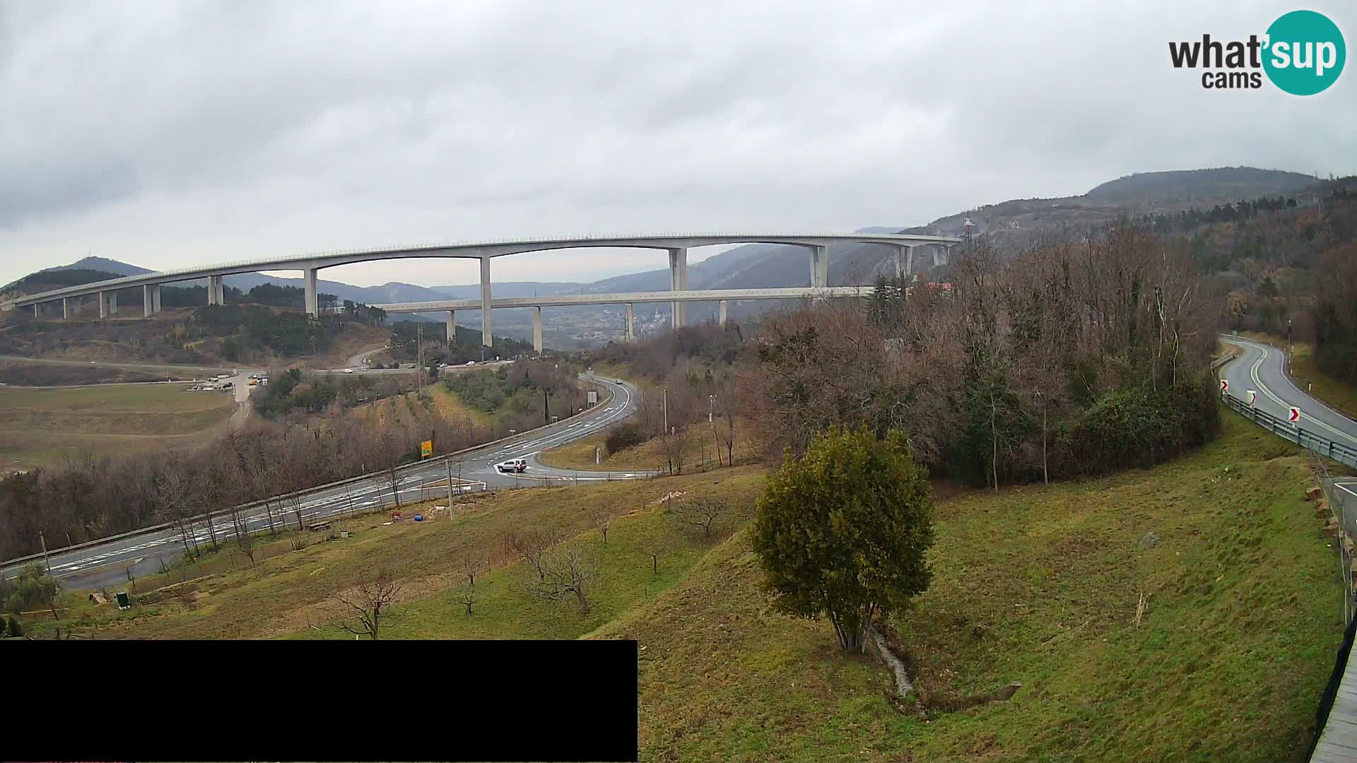 Camera en vivo Črni Kal Viaducto – Viki Burger