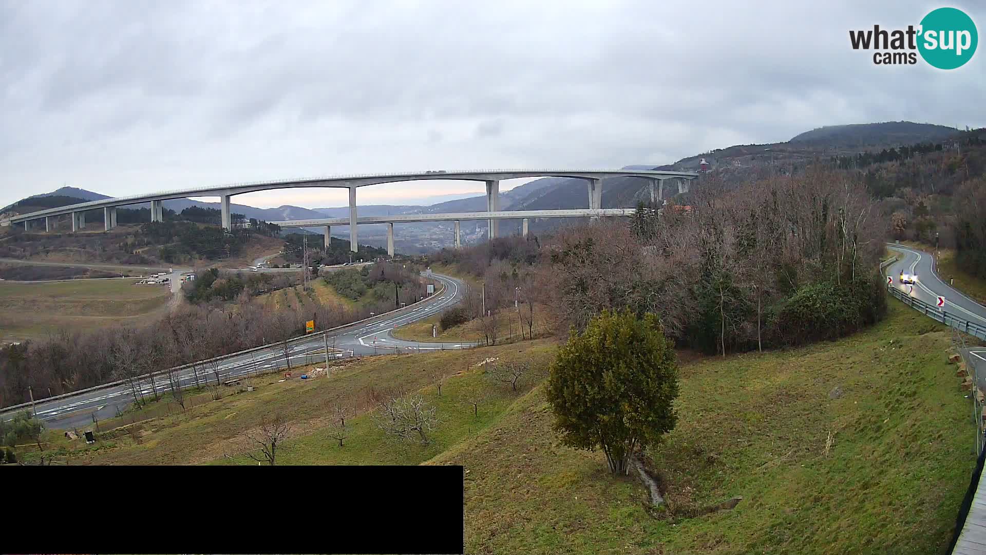 Live cam Črni Kal Viaduc – Viki Burger