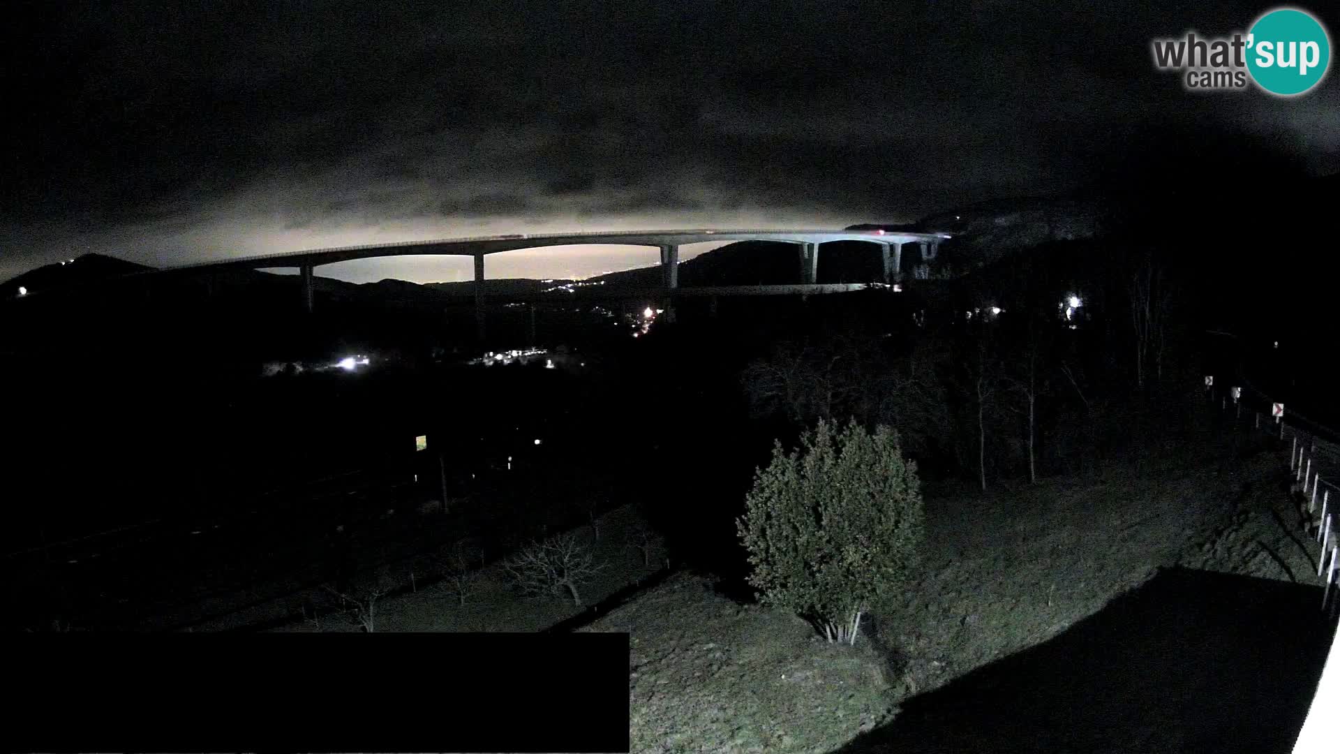 Camera en vivo Črni Kal Viaducto – Viki Burger