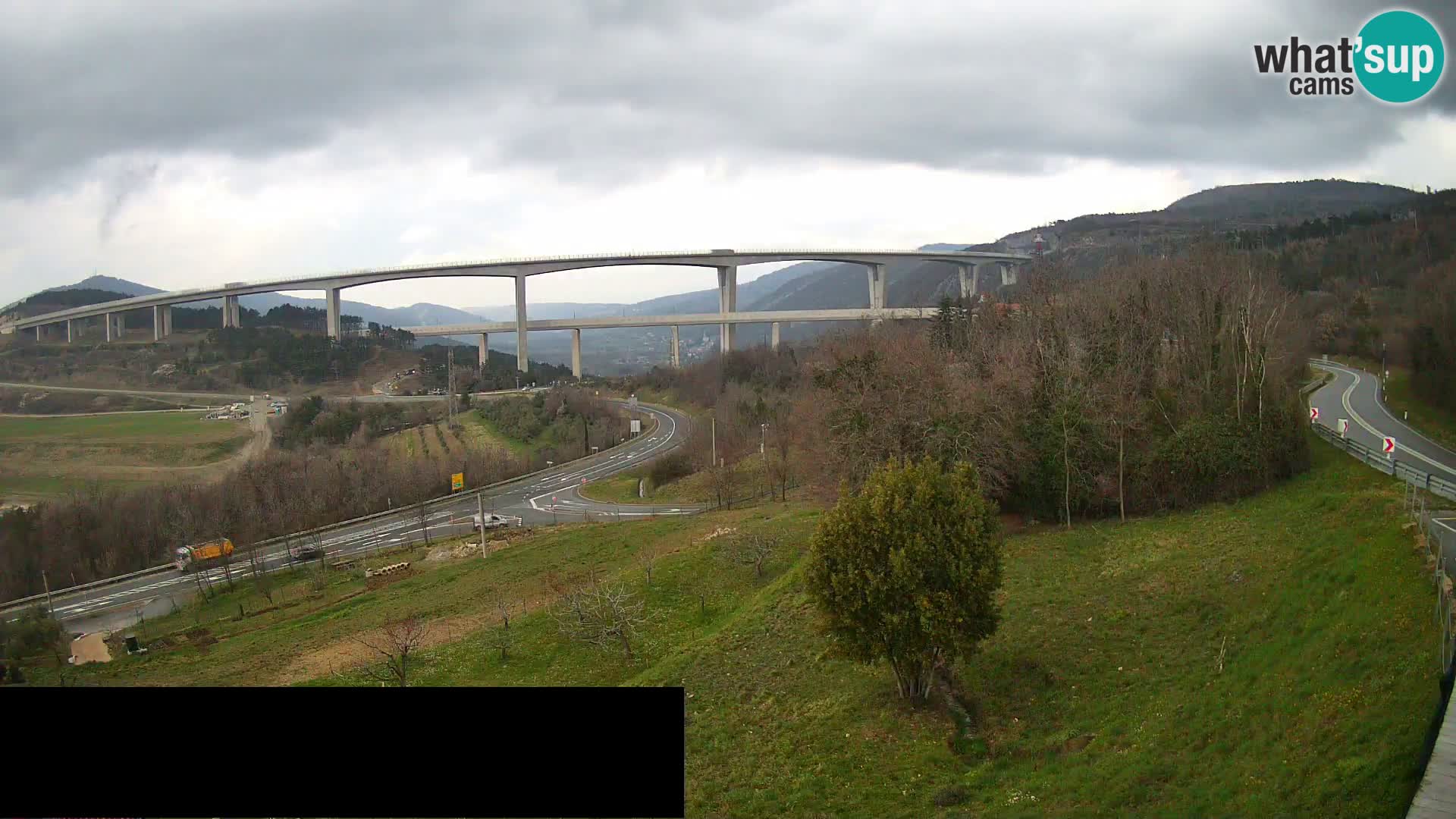 Camera en vivo Črni Kal Viaducto – Viki Burger