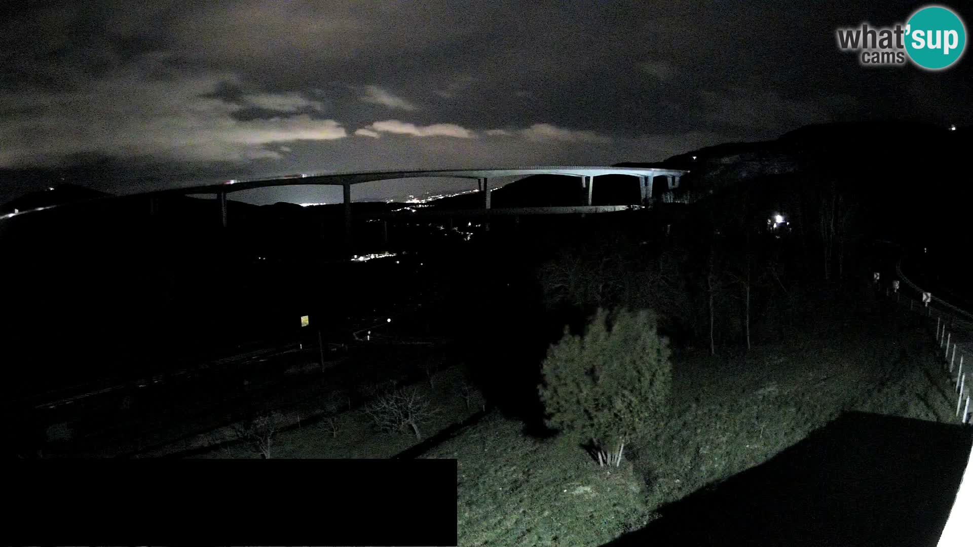 Live cam Črni Kal Viaduc – Viki Burger