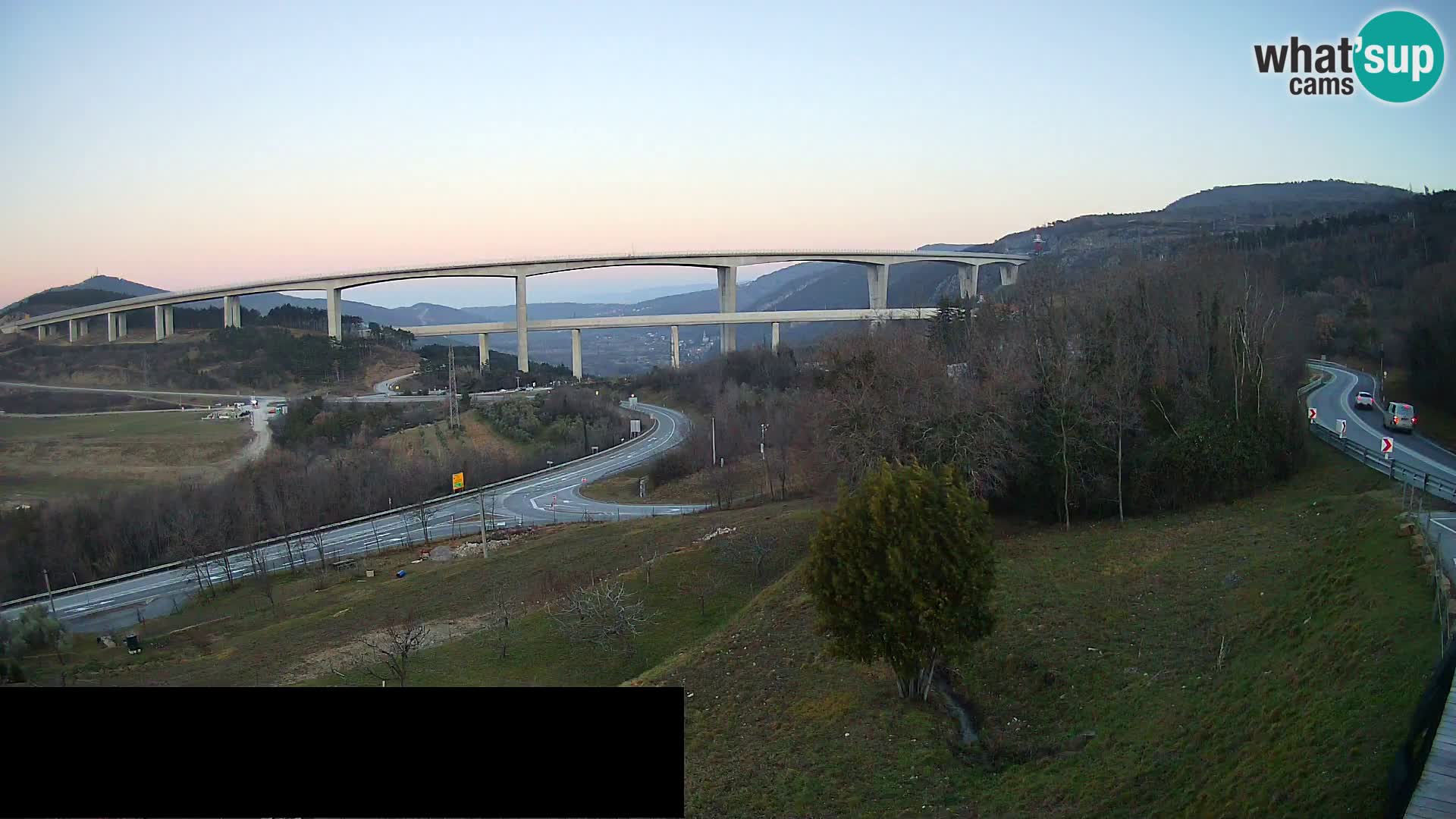 Livecam  Črni Kal Viadotto – panorama dal Viki Burger