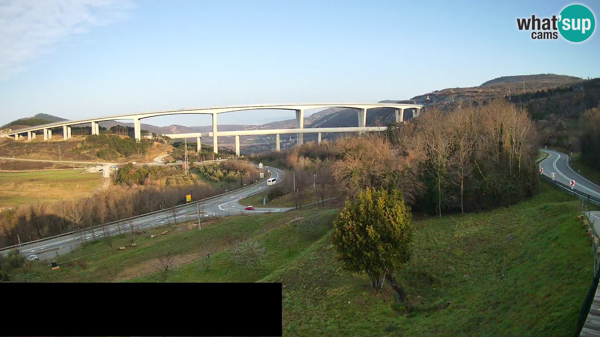 Camera en vivo Črni Kal Viaducto – Viki Burger