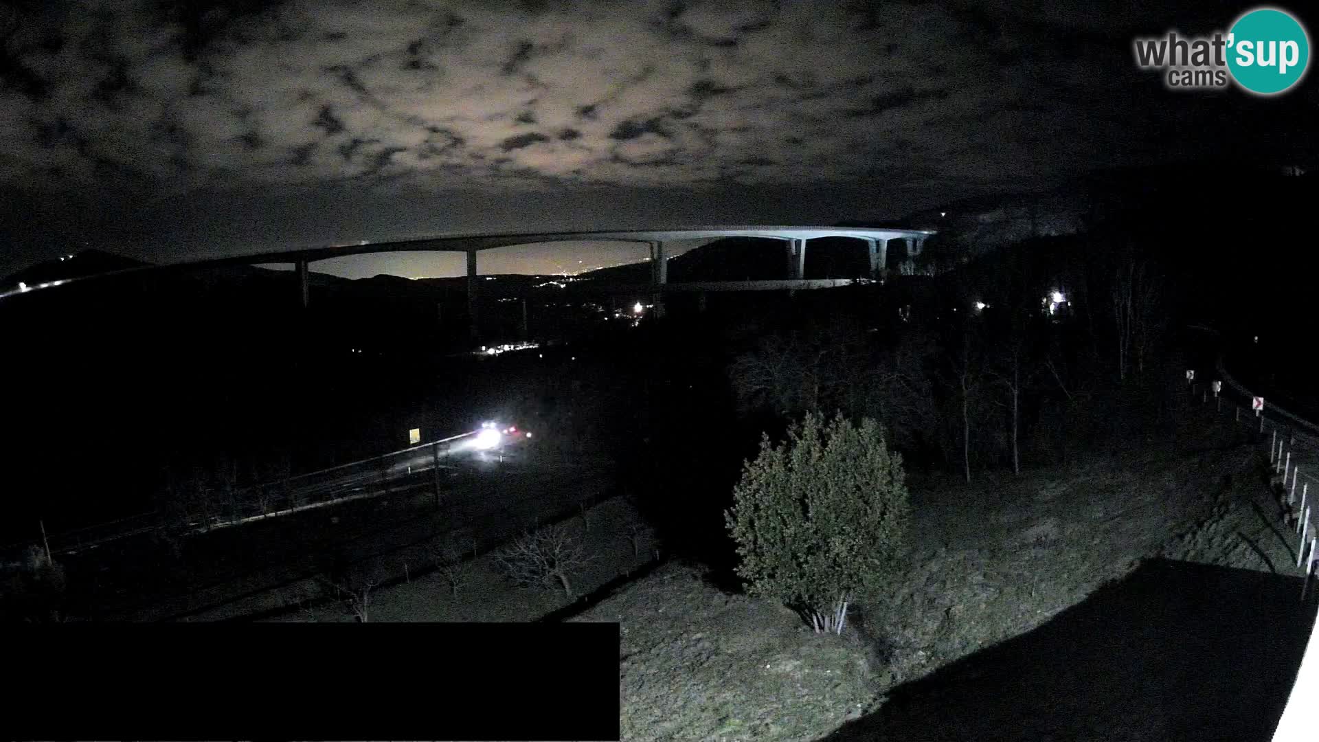 Camera en vivo Črni Kal Viaducto – Viki Burger