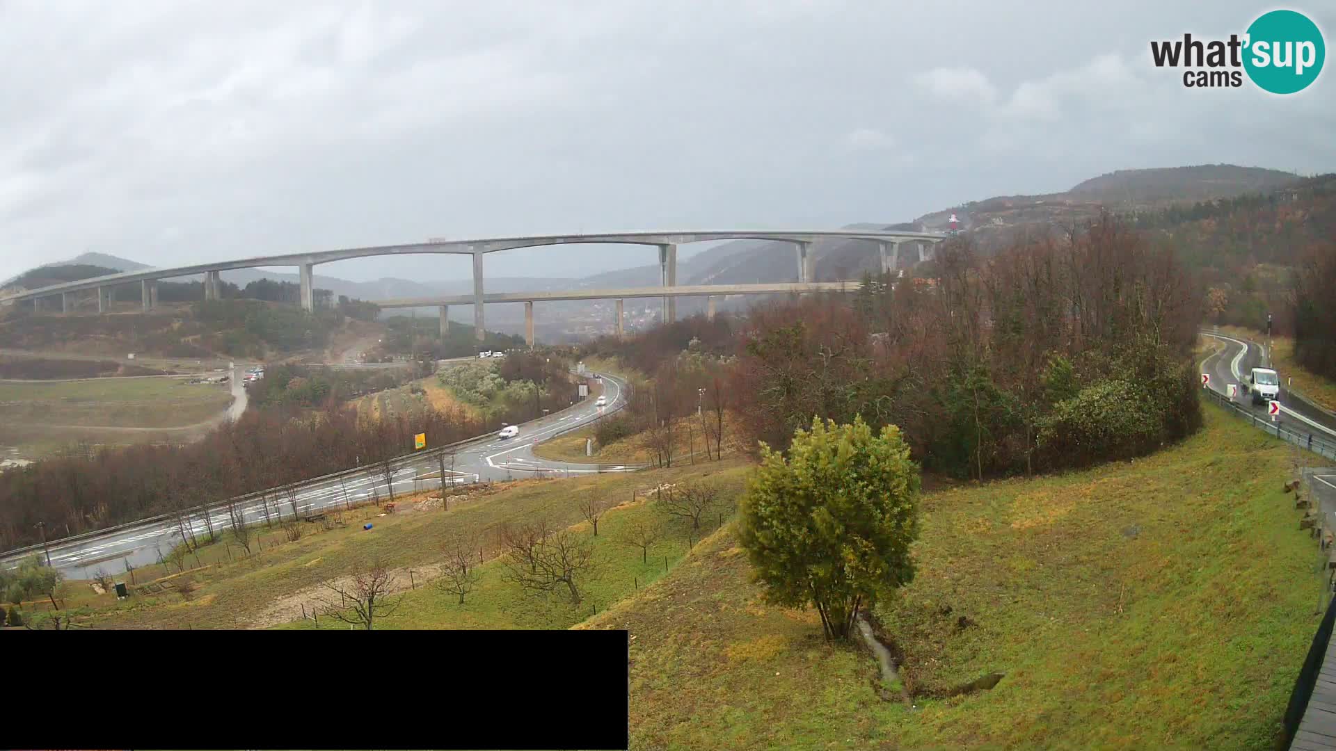 Livecam  Črni Kal Viadotto – panorama dal Viki Burger