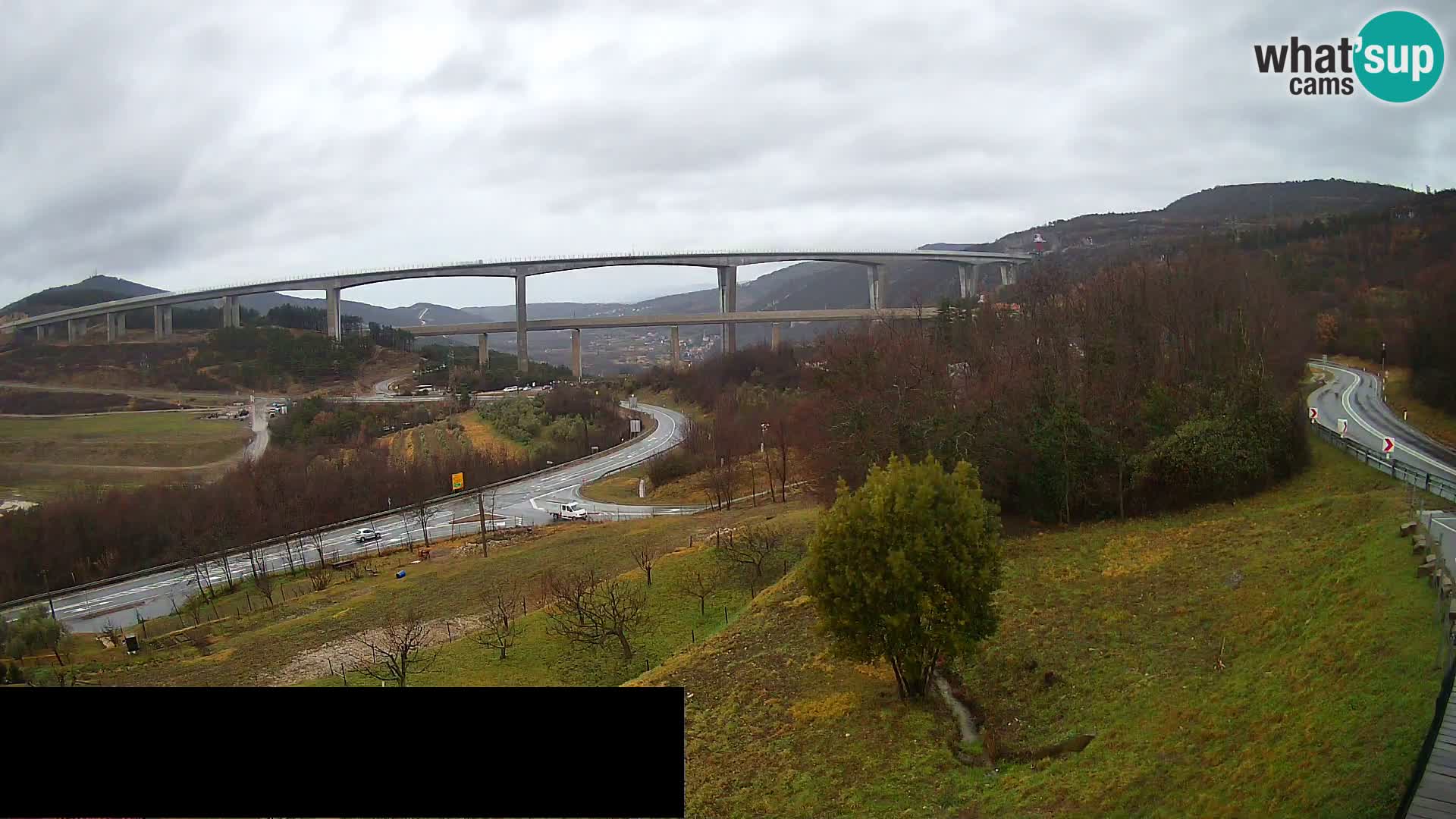 Live cam Črni Kal Viaduc – Viki Burger