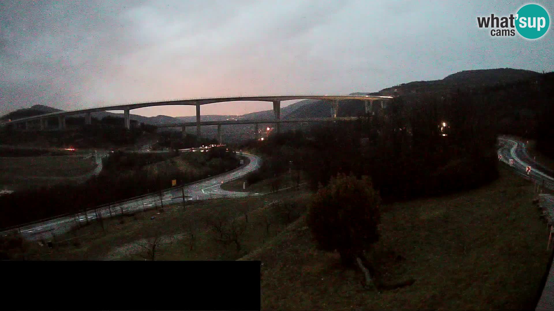 Live cam Črni Kal Viaduc – Viki Burger