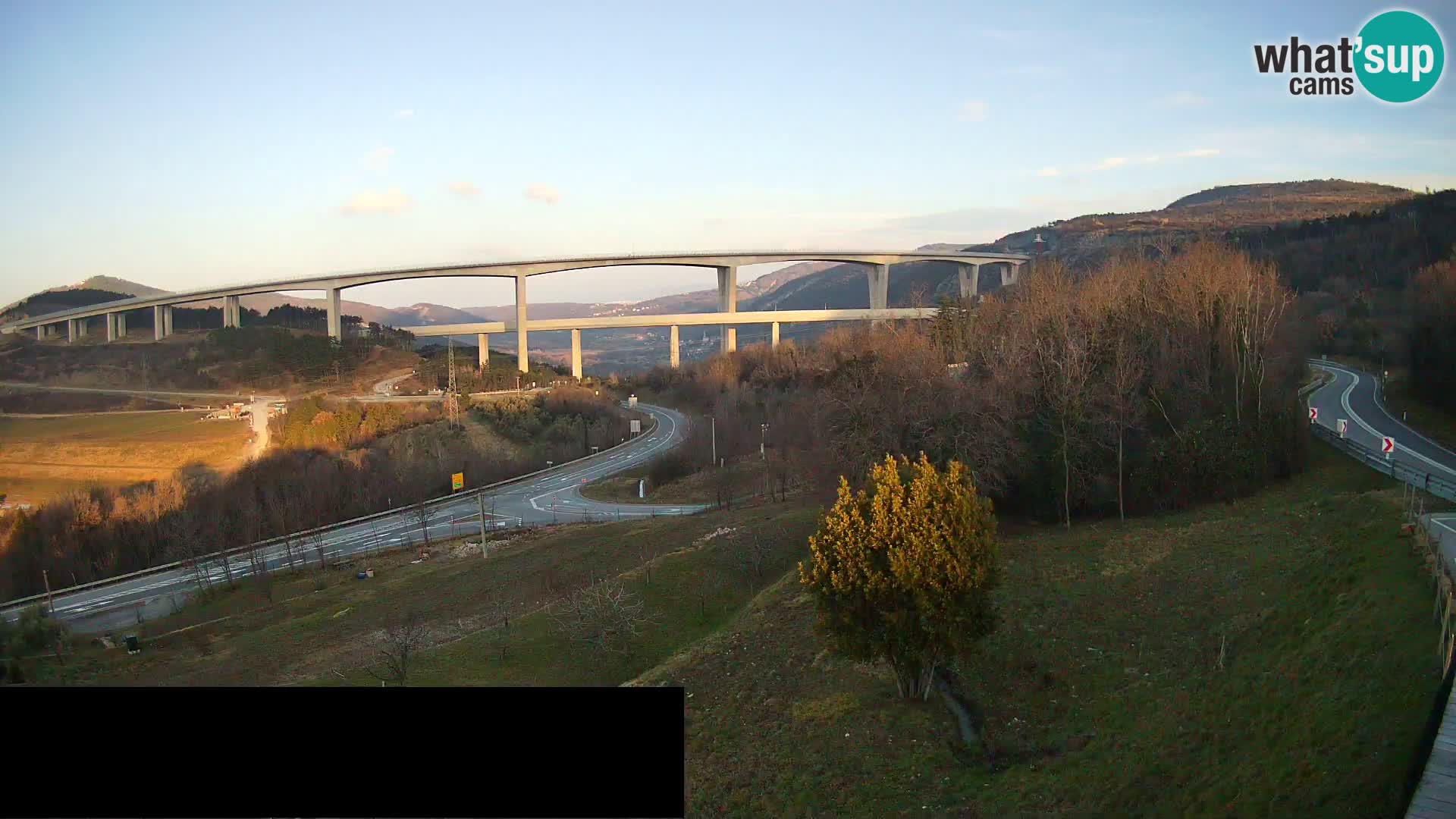 Web kamera Črni Kal Viadukt – pogled sa Viki Burgerja