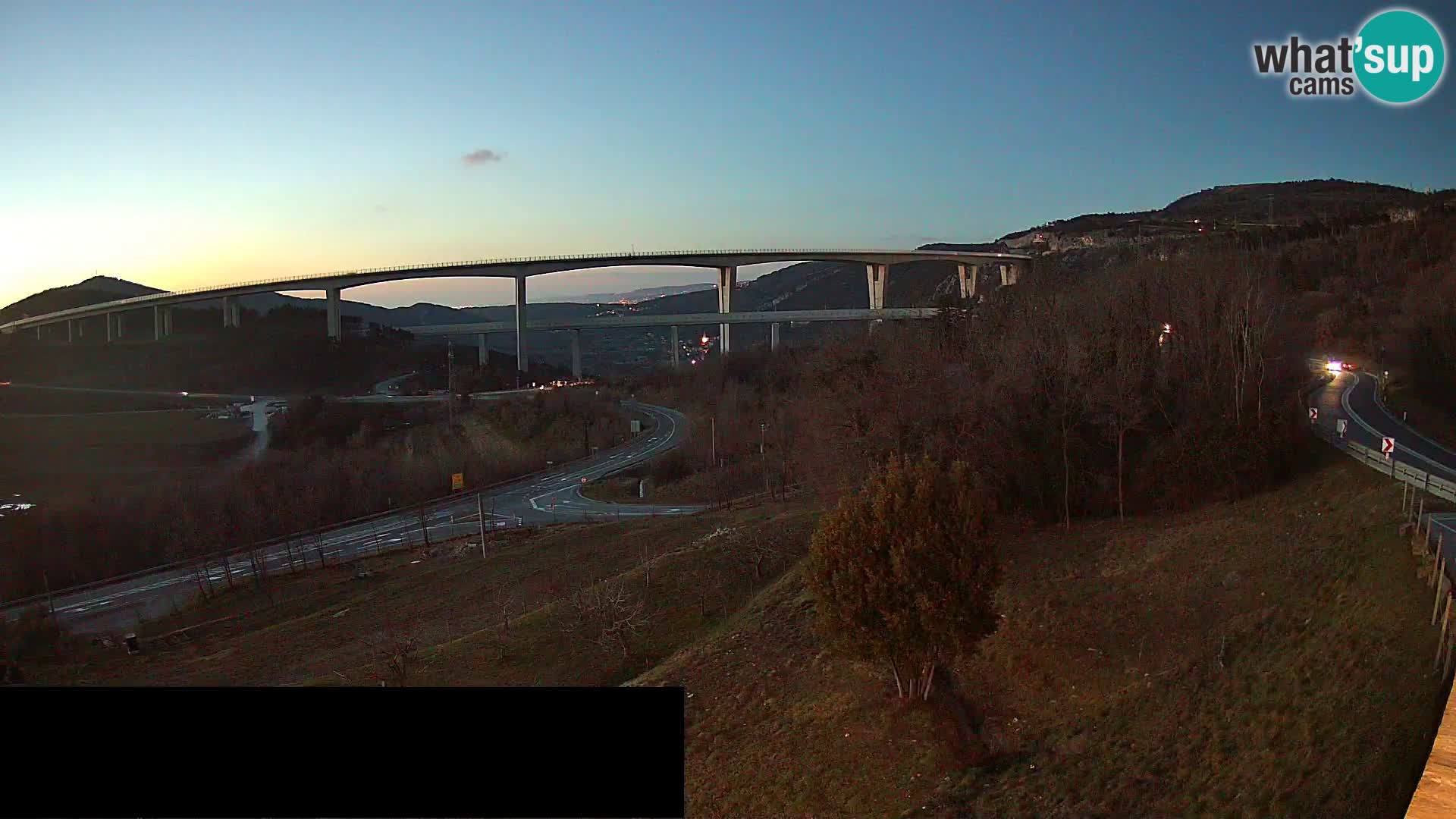 Webcam Črni Kal Viadukt – Viki Burger