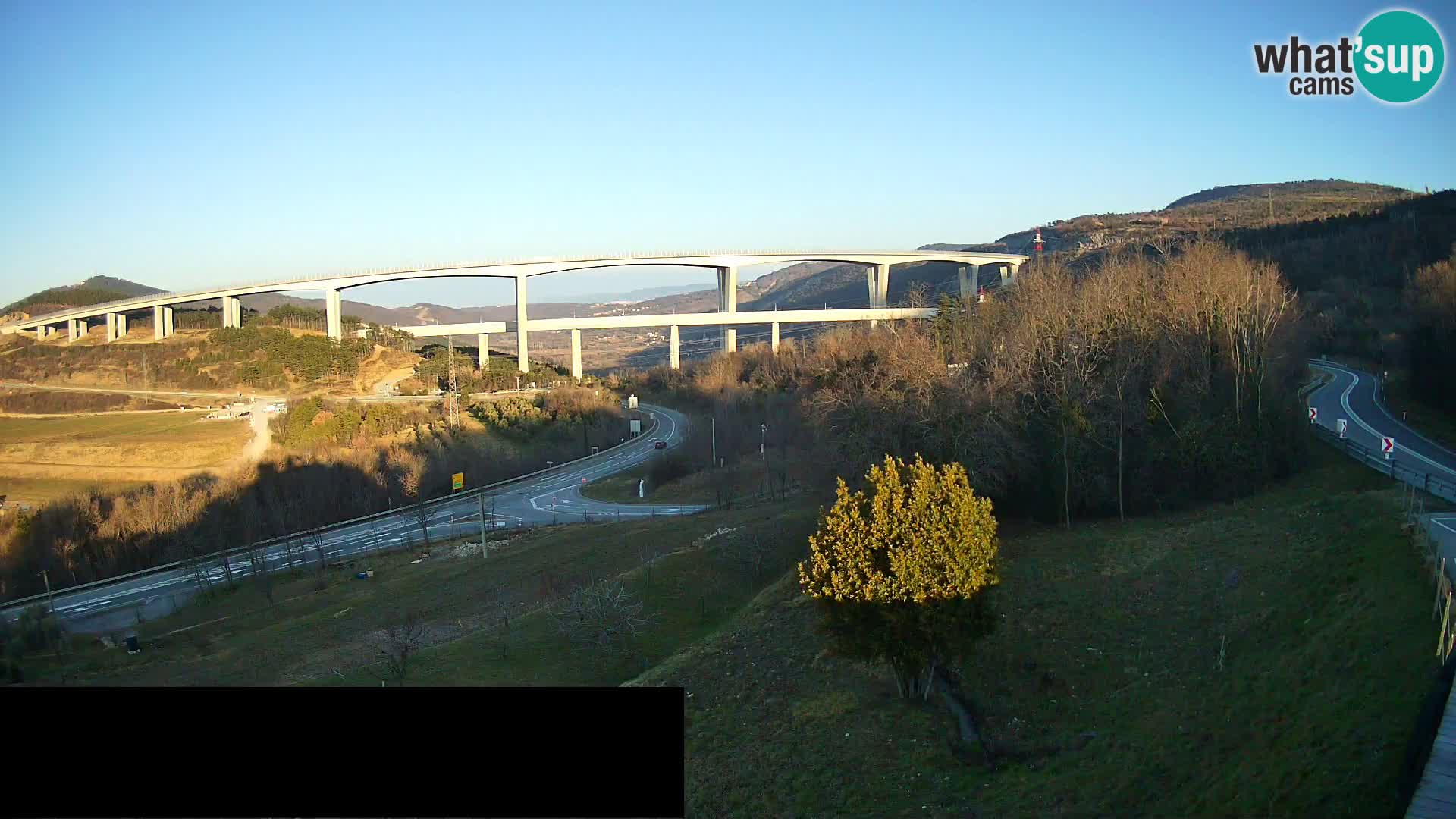 Live cam Črni Kal Viaduc – Viki Burger