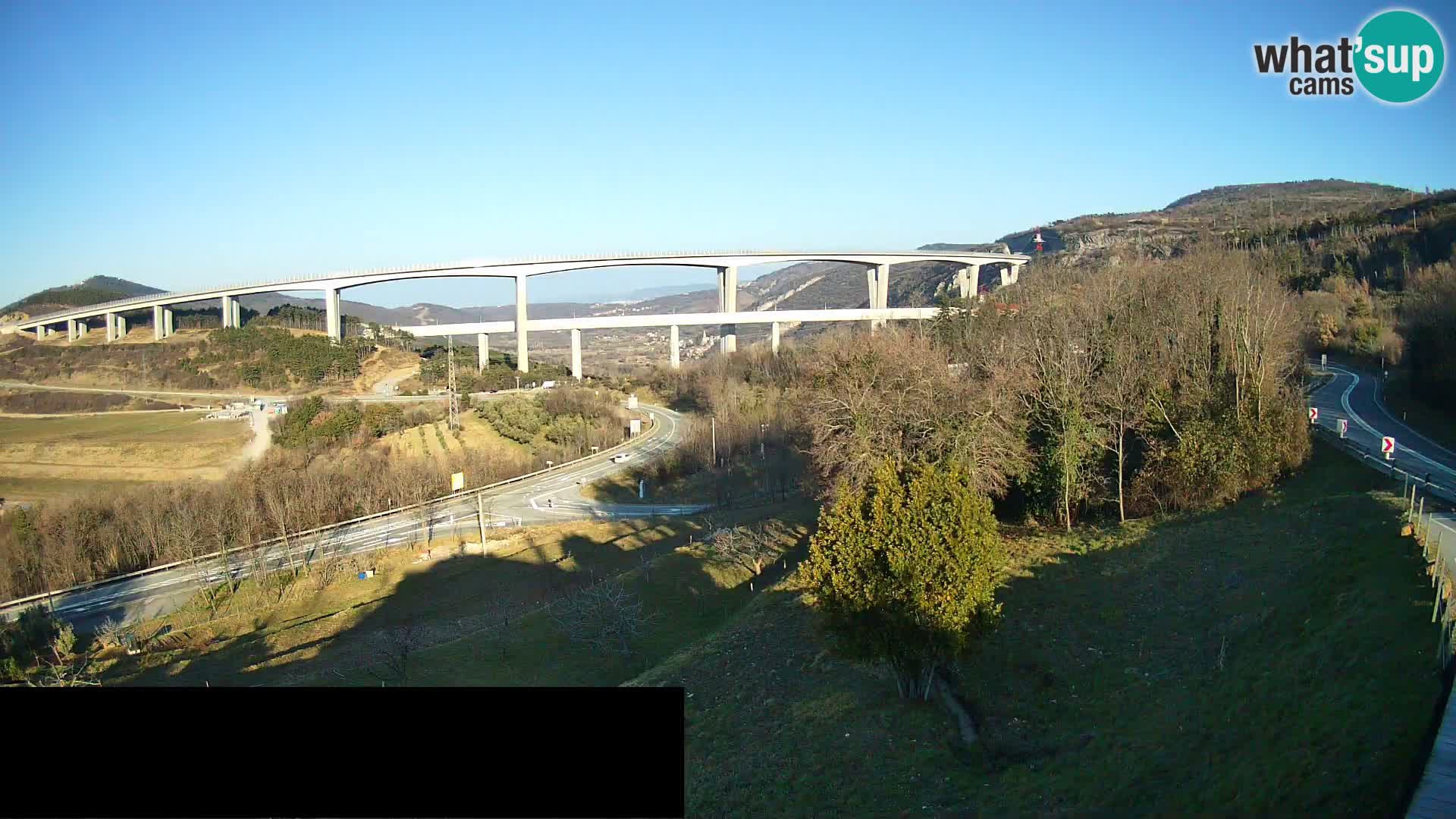 Kamera v živo Črni Kal Viadukt – pogled z Viki Burgerja