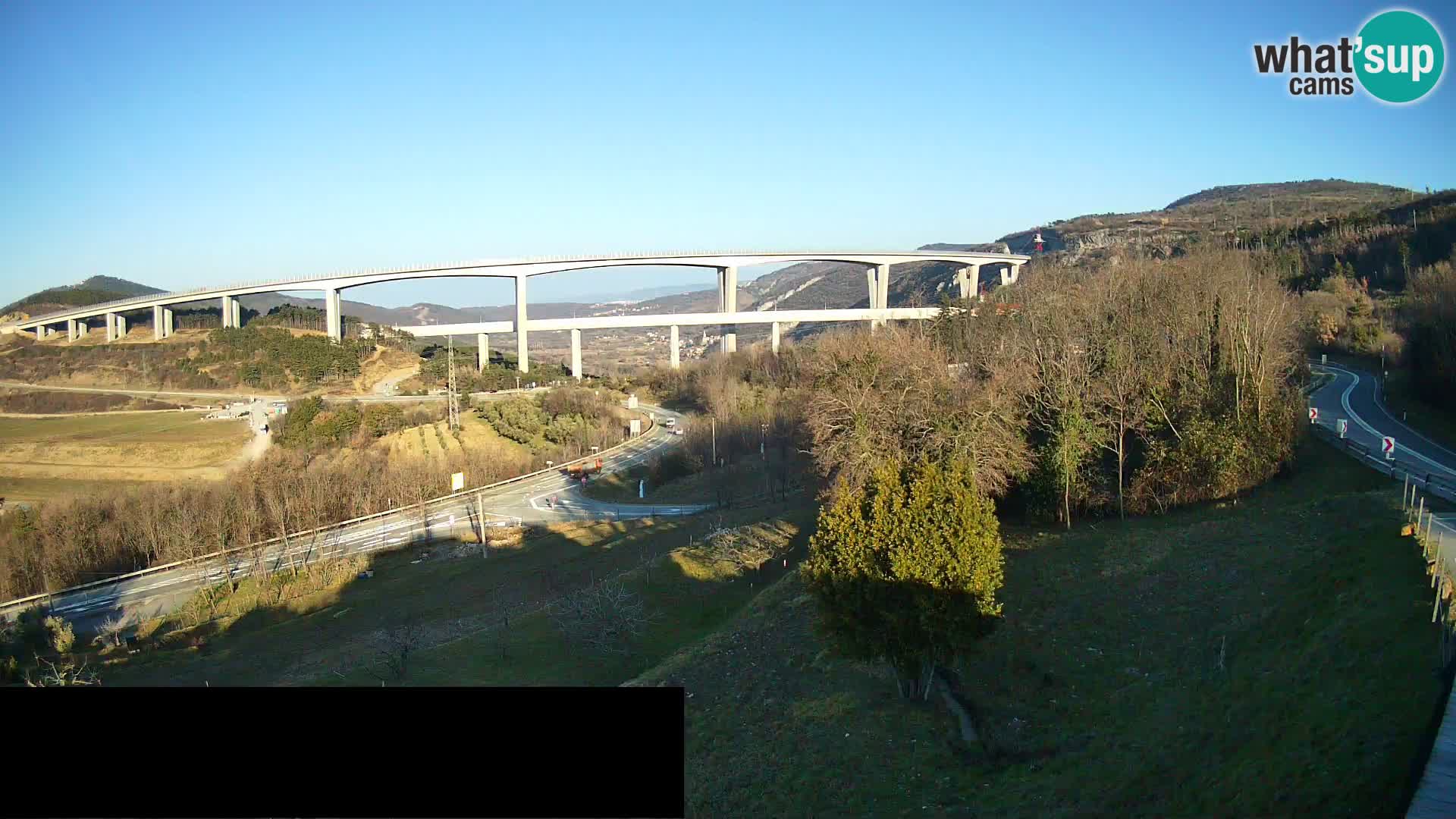 Camera en vivo Črni Kal Viaducto – Viki Burger