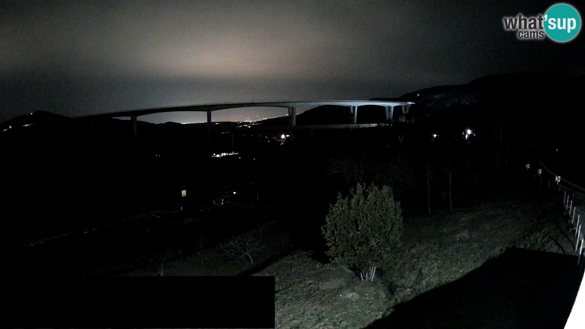 Live cam Črni Kal Viaduc – Viki Burger