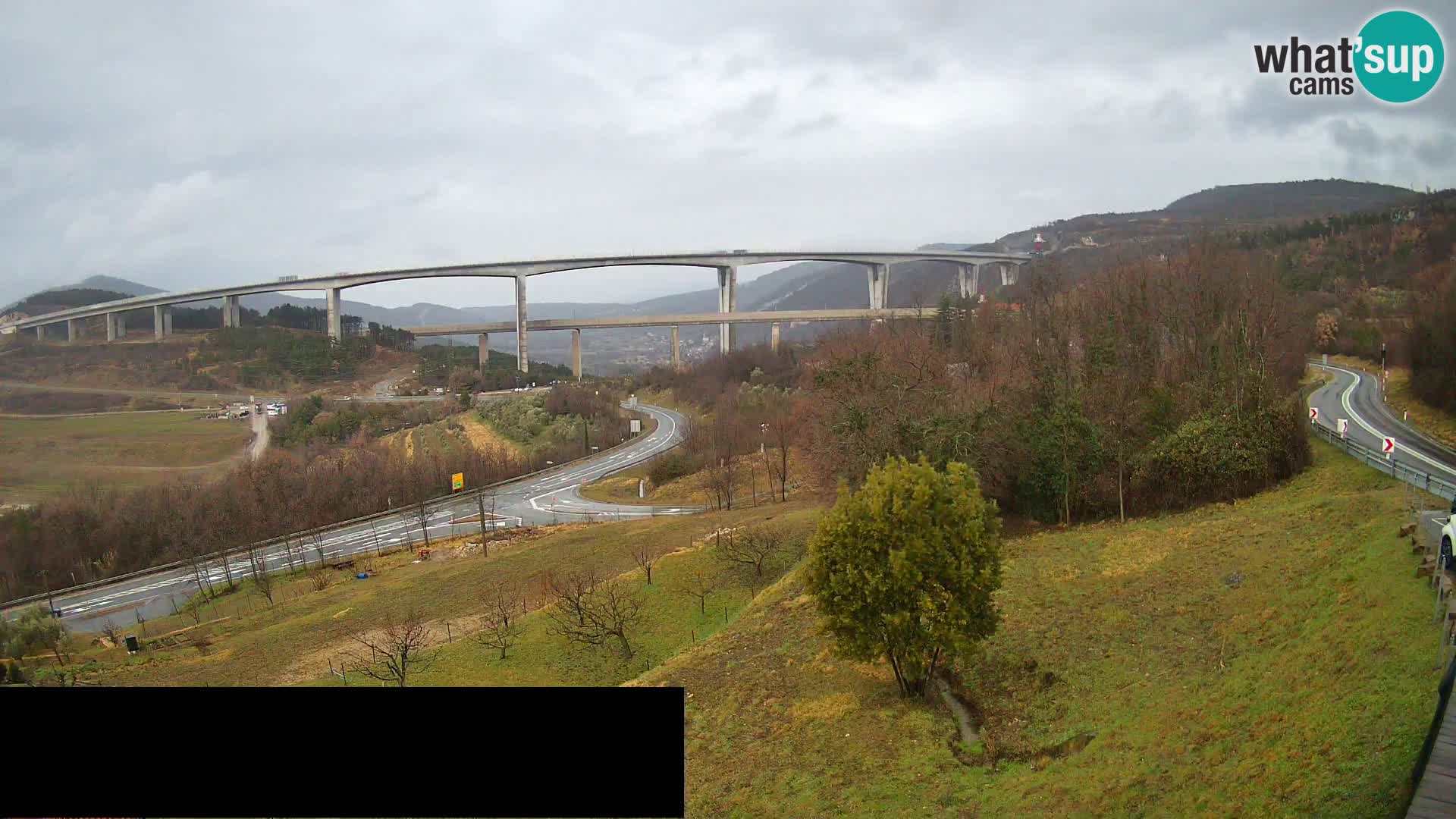 Camera en vivo Črni Kal Viaducto – Viki Burger