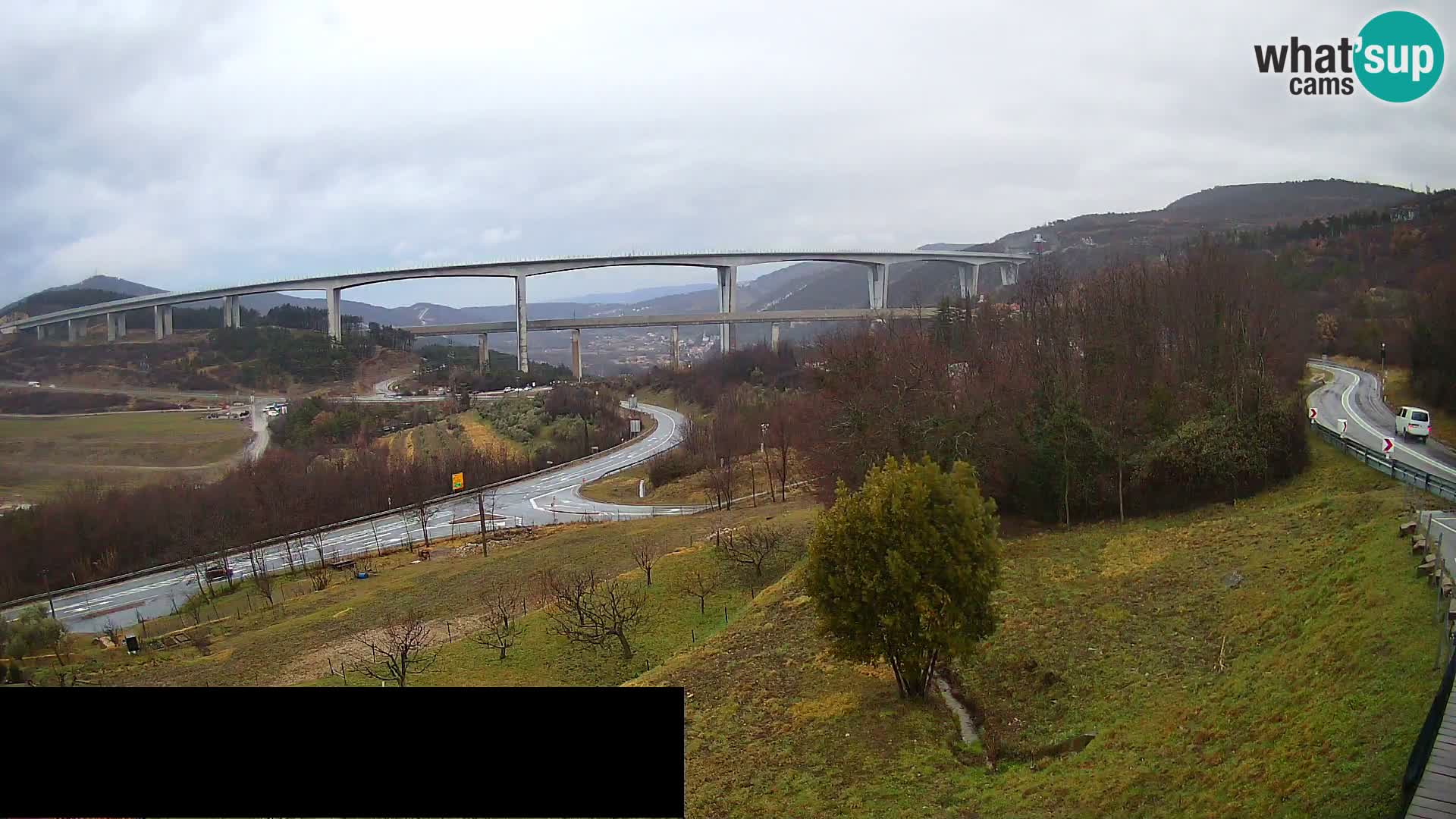Live cam Črni Kal Viaduc – Viki Burger