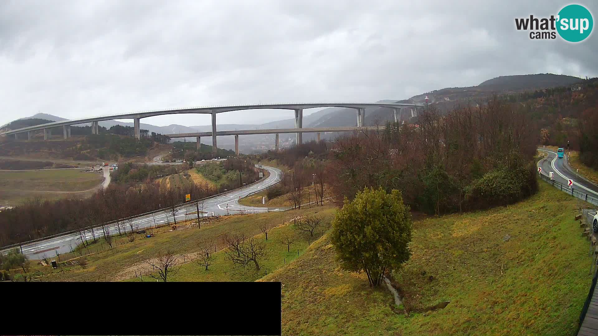 Web kamera Črni Kal Viadukt – pogled sa Viki Burgerja