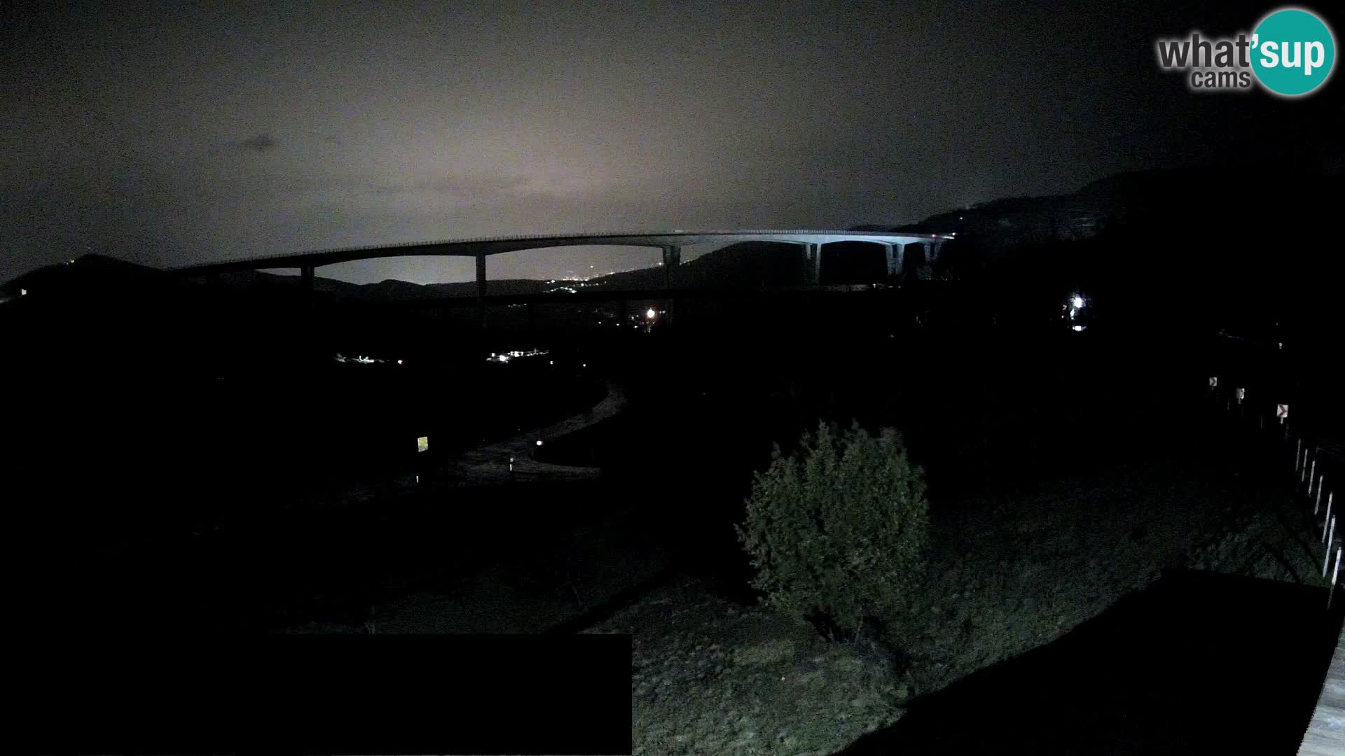 Live cam Črni Kal Viaduc – Viki Burger