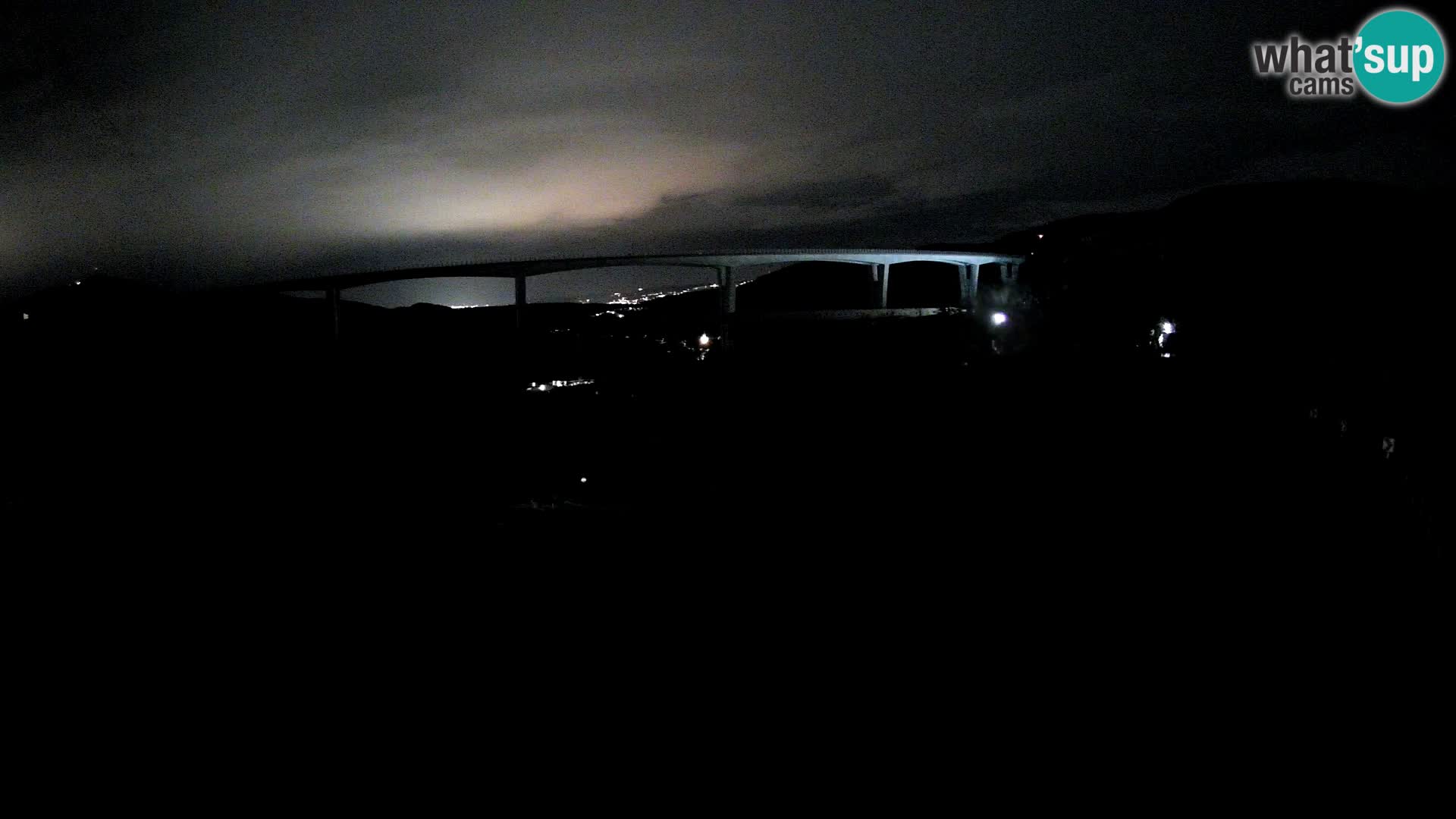 Webcam Črni Kal Viaduct – view from Viki Burger