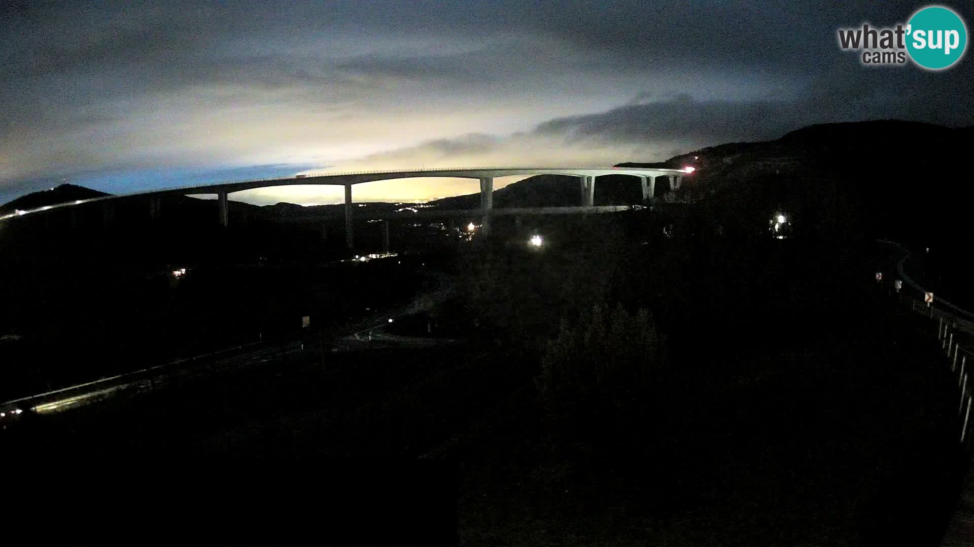 Live cam Črni Kal Viaduc – Viki Burger