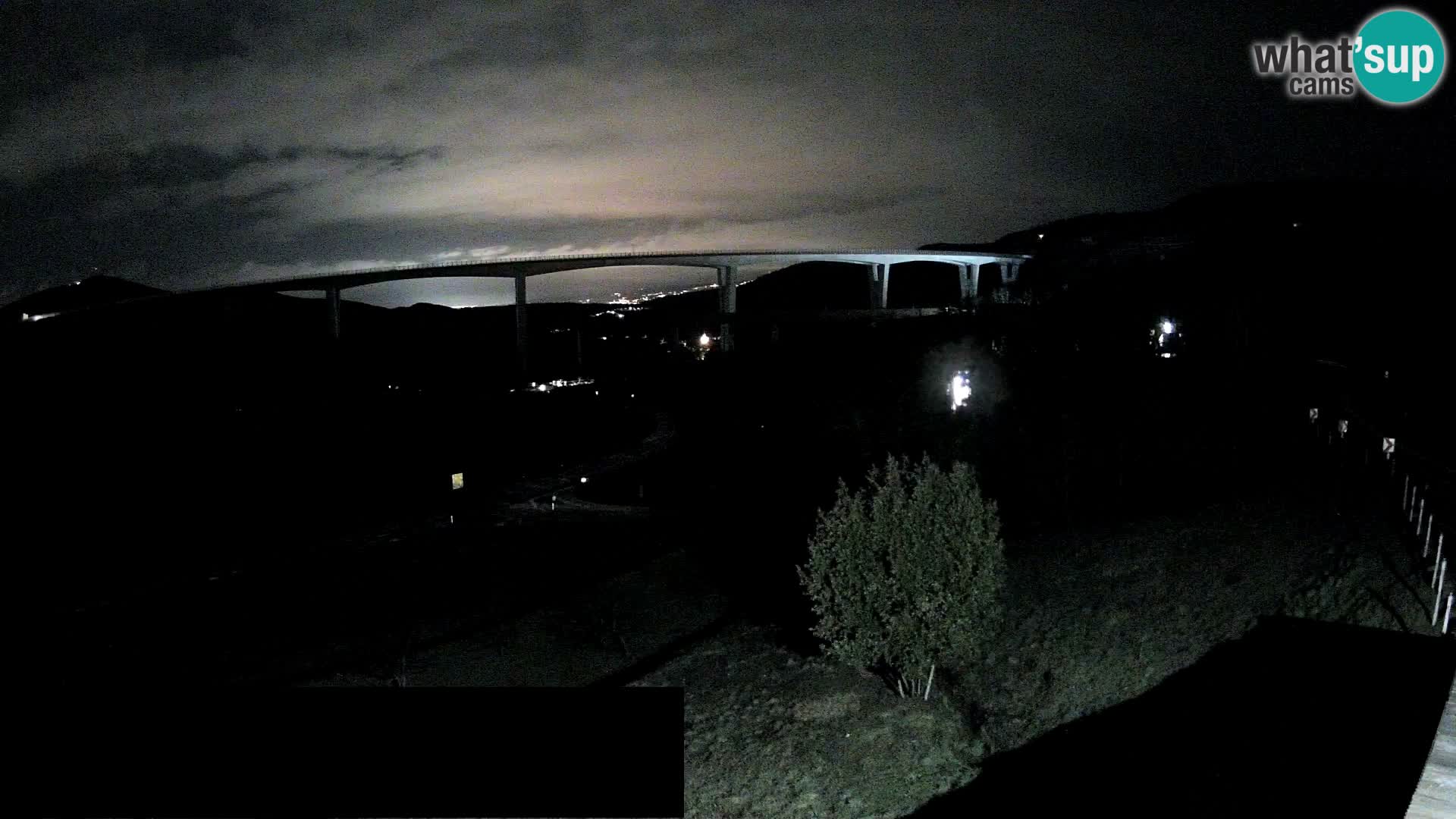 Live cam Črni Kal Viaduc – Viki Burger