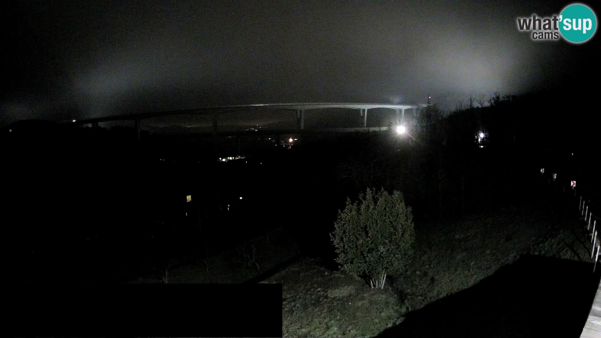 Live cam Črni Kal Viaduc – Viki Burger