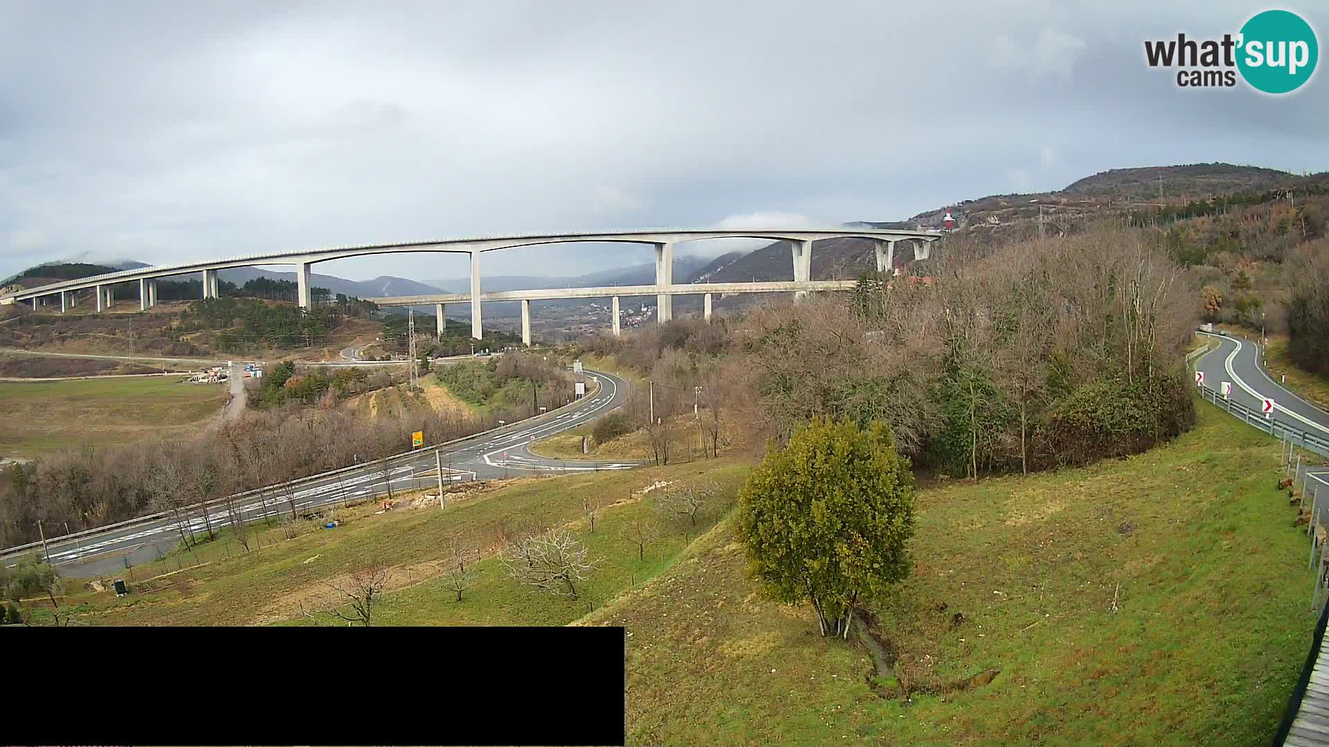 Web kamera Črni Kal Viadukt – pogled sa Viki Burgerja