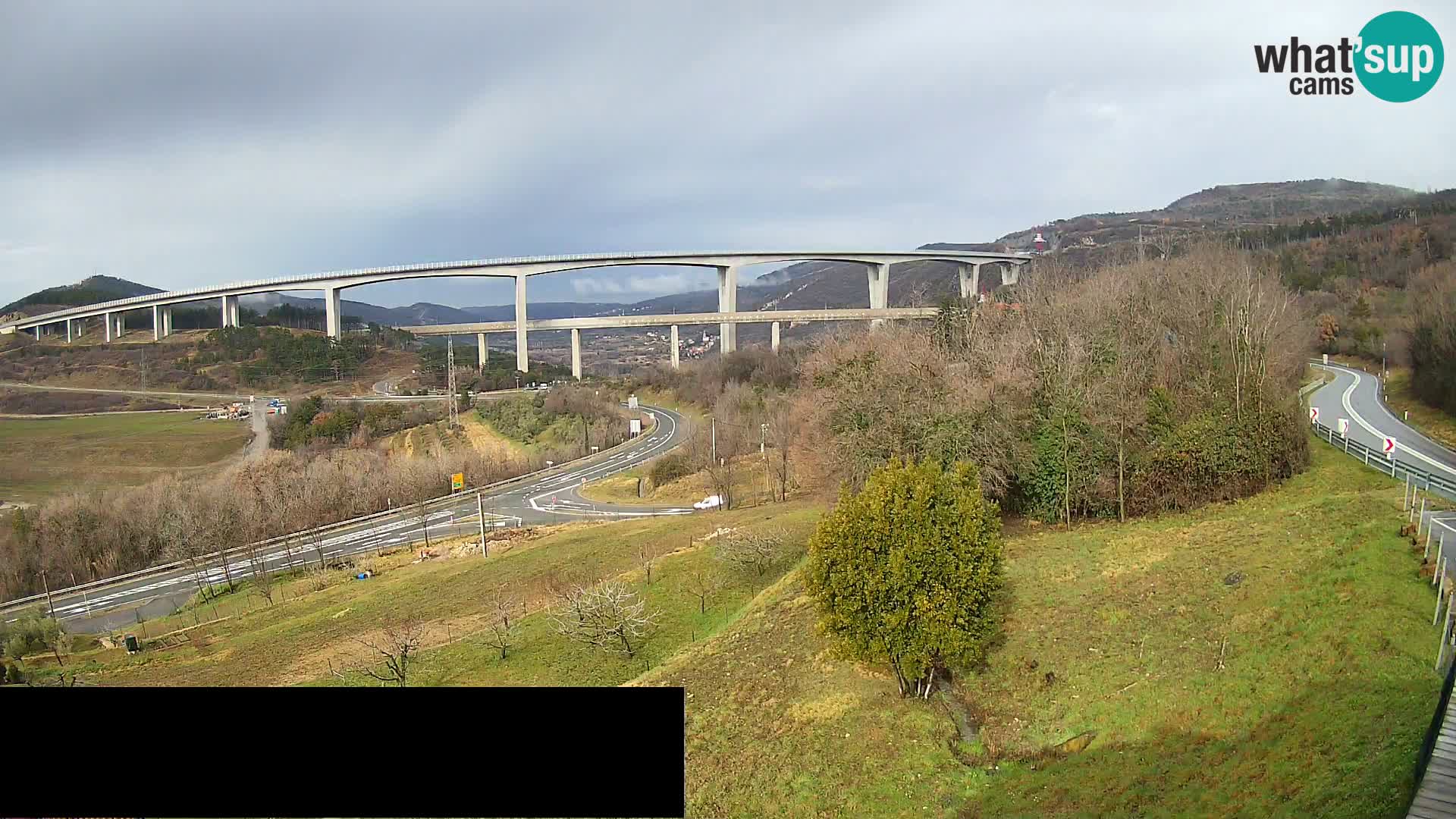 Livecam  Črni Kal Viadotto – panorama dal Viki Burger