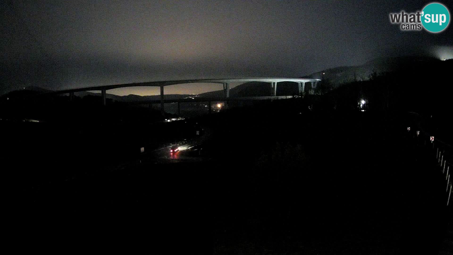 Webcam Črni Kal Viaduct – view from Viki Burger