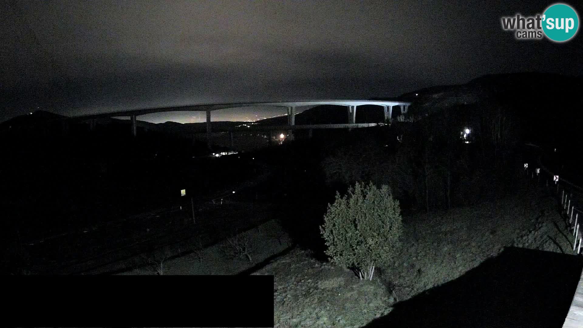 Live cam Črni Kal Viaduc – Viki Burger