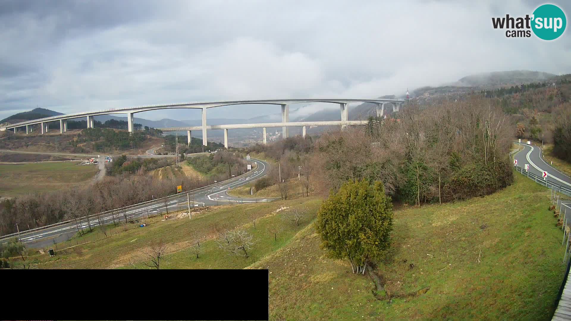 Live cam Črni Kal Viaduc – Viki Burger