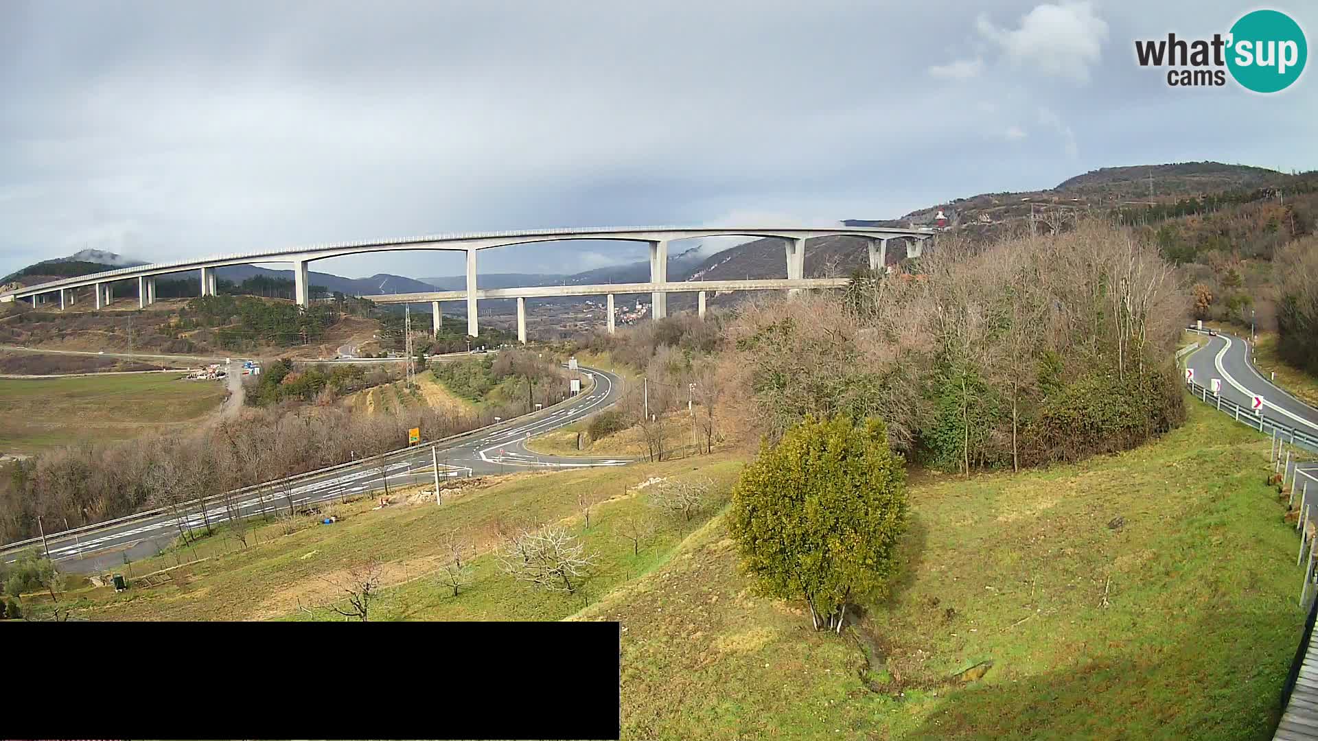 Live cam Črni Kal Viaduc – Viki Burger