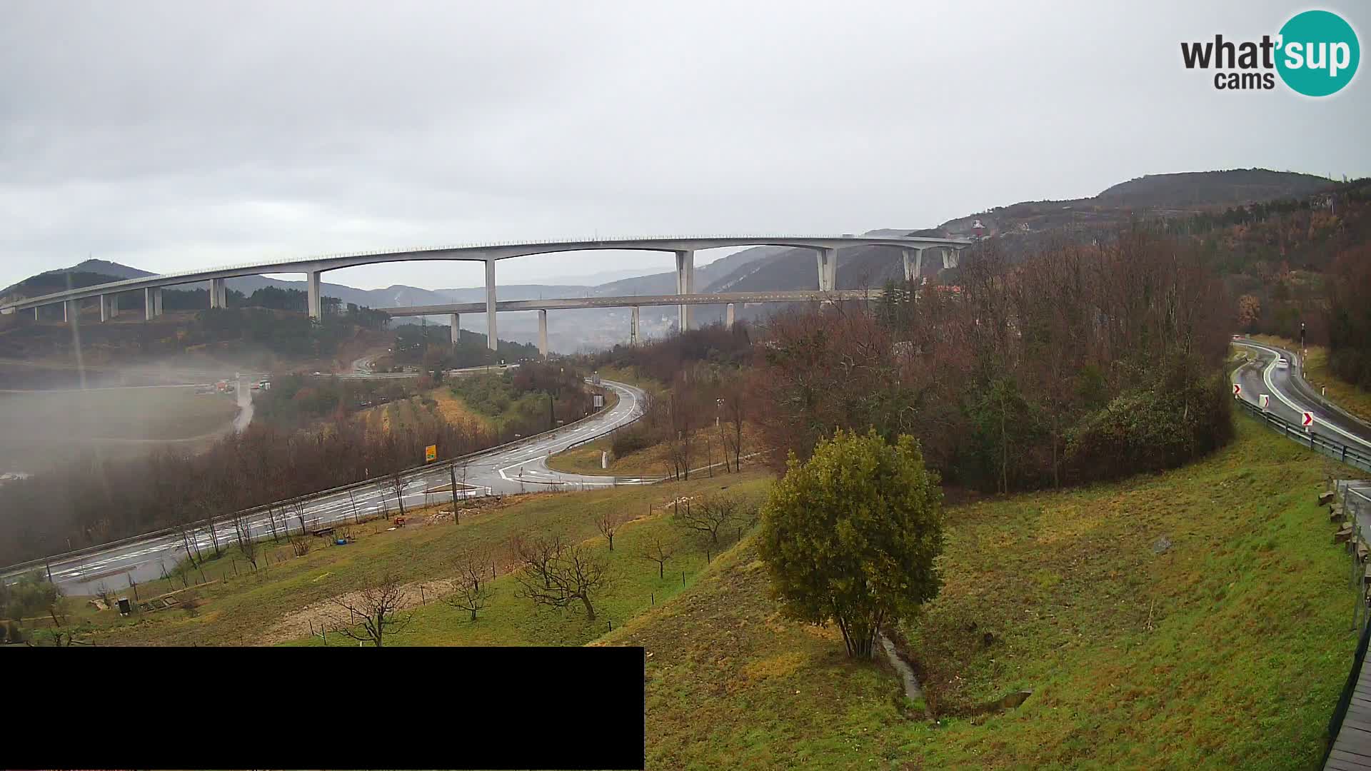 Camera en vivo Črni Kal Viaducto – Viki Burger