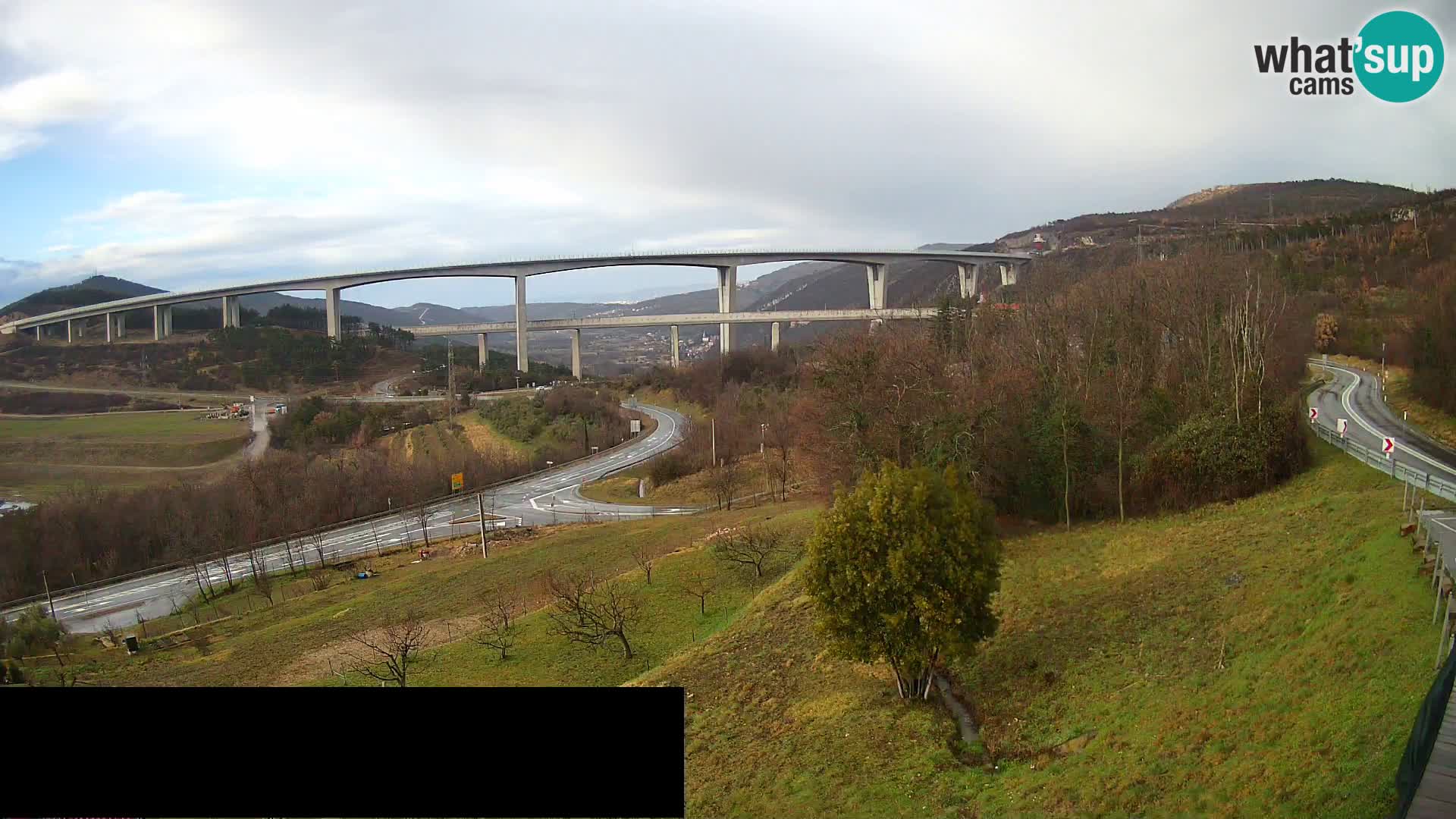 Camera en vivo Črni Kal Viaducto – Viki Burger
