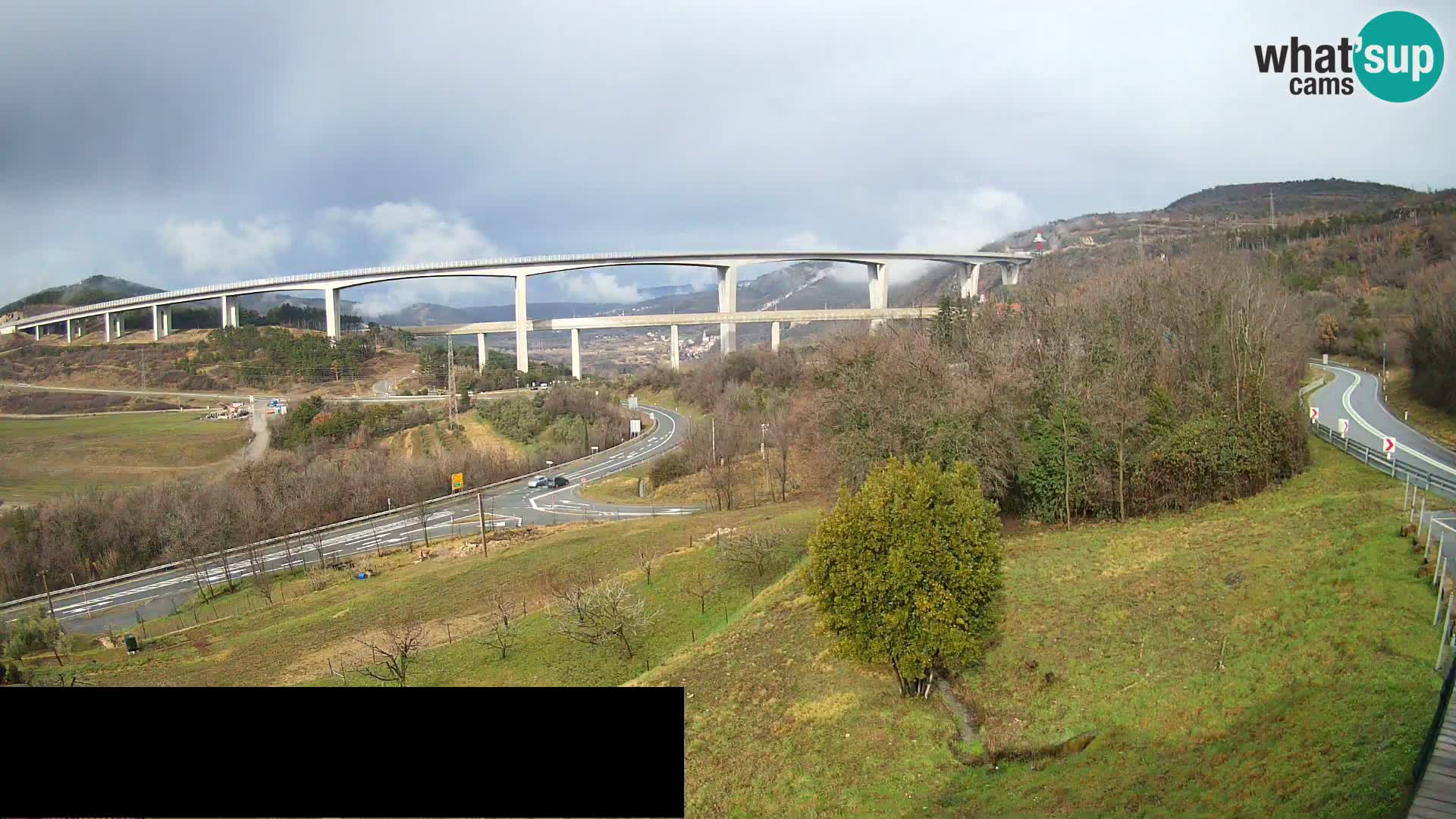 Web kamera Črni Kal Viadukt – pogled sa Viki Burgerja