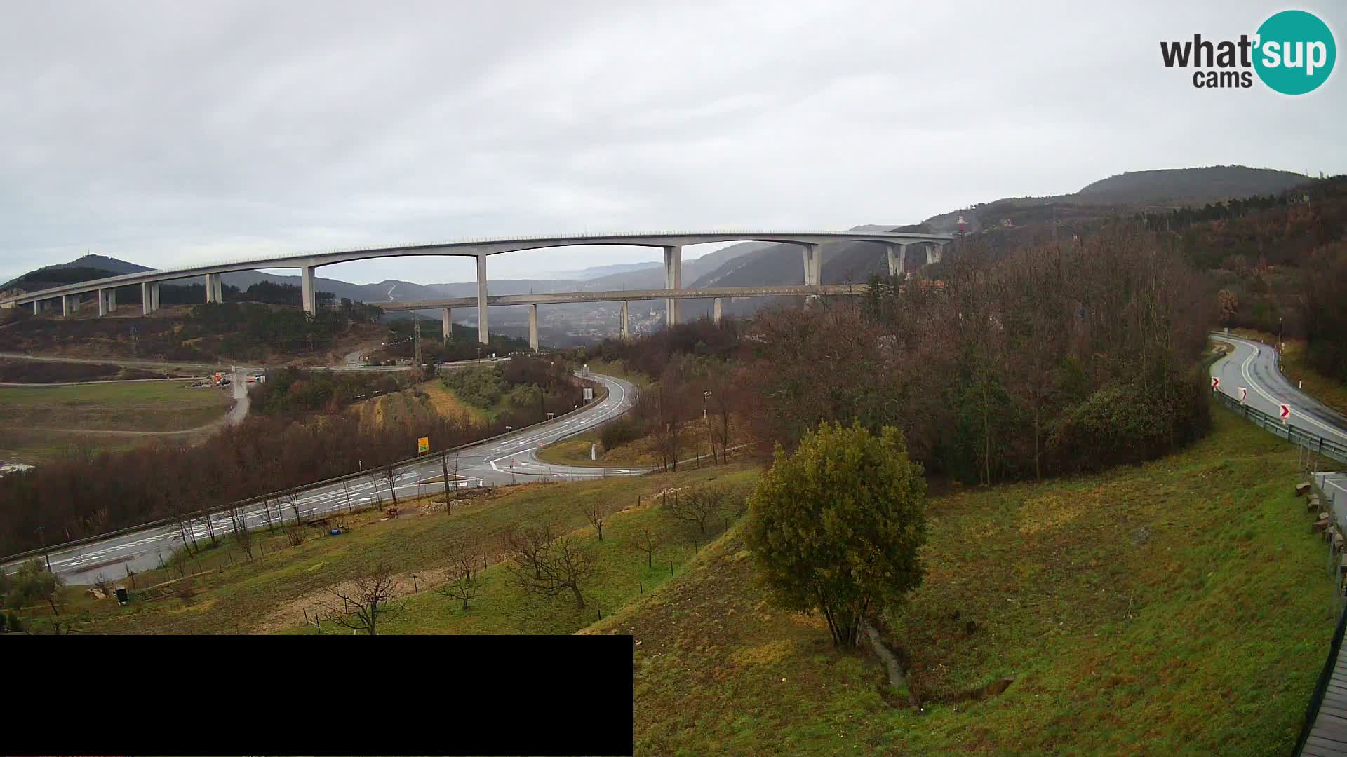 Web kamera Črni Kal Viadukt – pogled sa Viki Burgerja