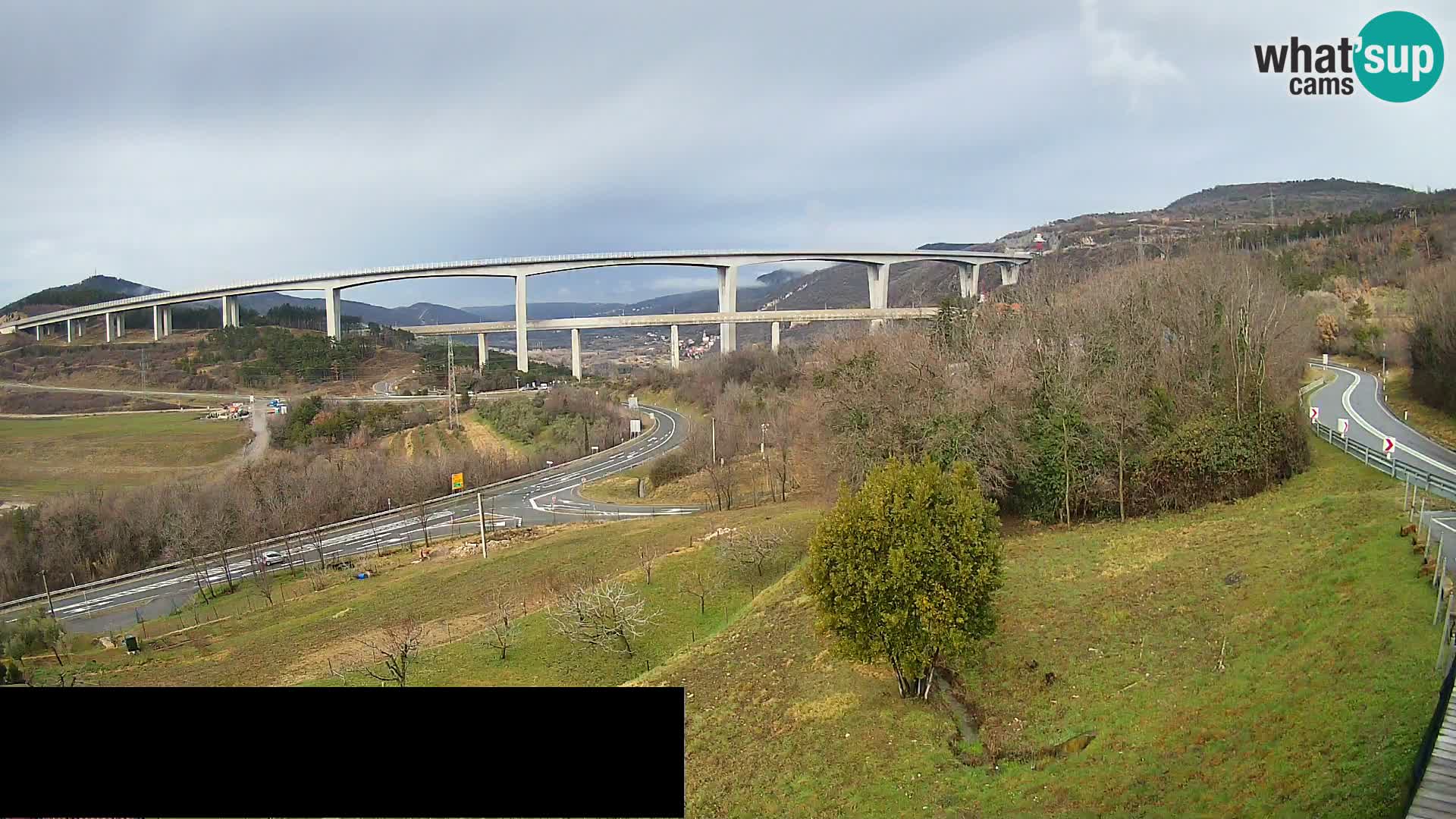 Live cam Črni Kal Viaduc – Viki Burger