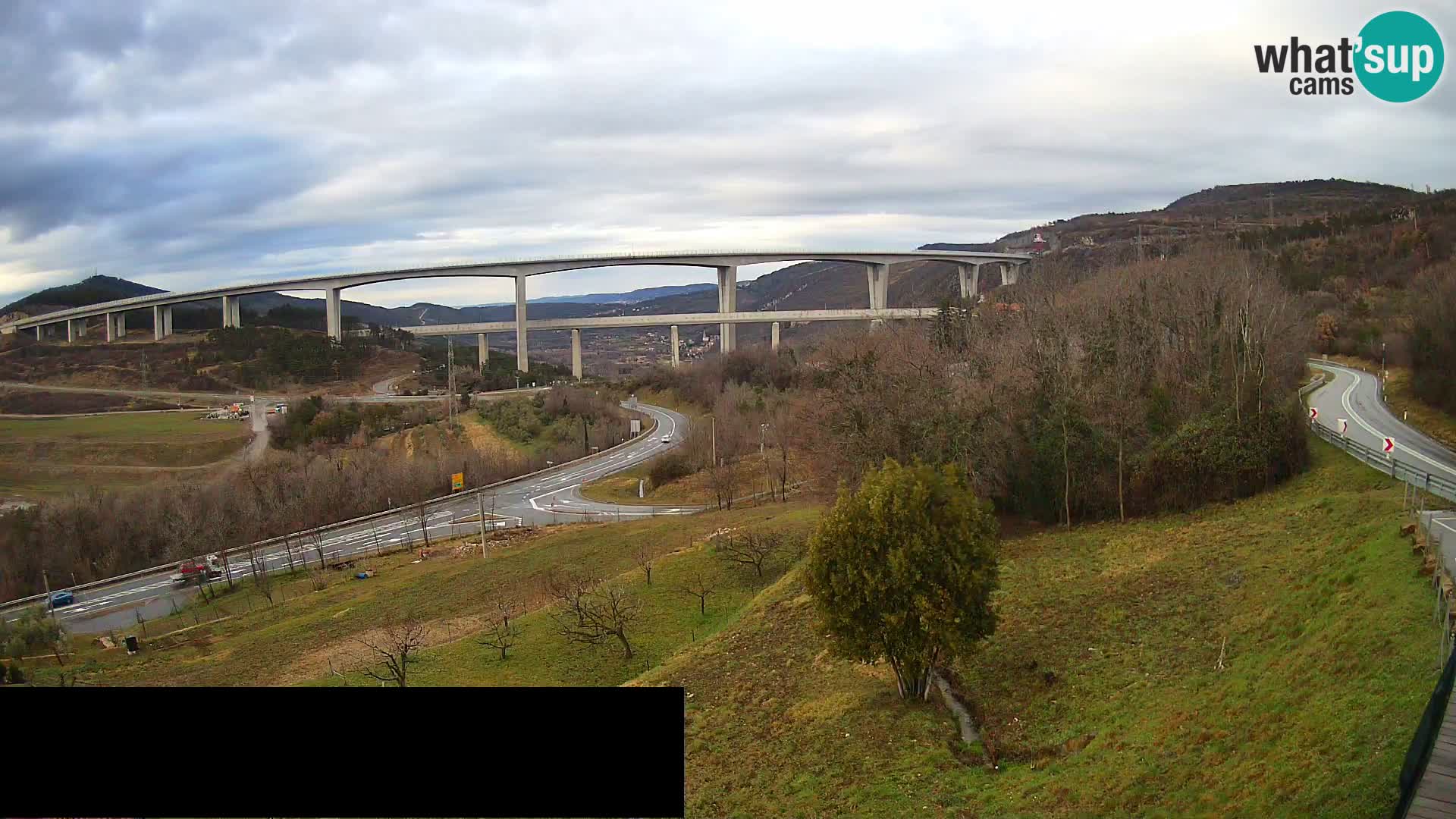 Live cam Črni Kal Viaduc – Viki Burger