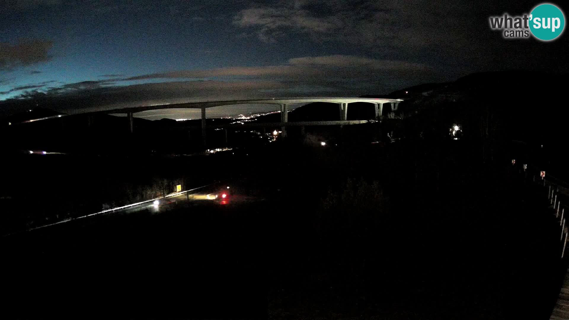 Live cam Črni Kal Viaduc – Viki Burger