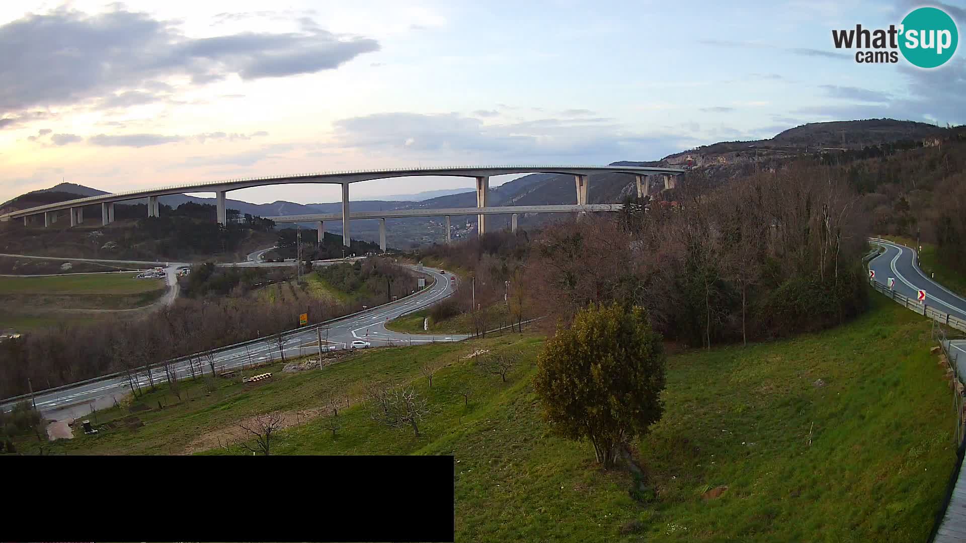 Web kamera Črni Kal Viadukt – pogled sa Viki Burgerja