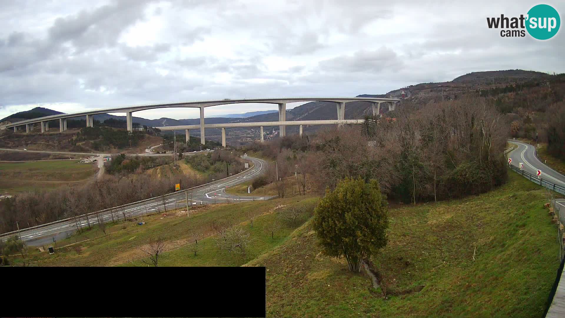Webcam Črni Kal Viaduct – view from Viki Burger