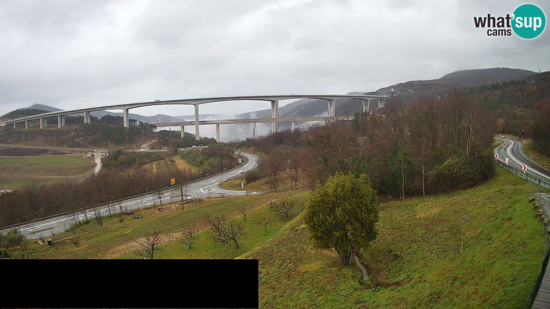 Camera en vivo Črni Kal Viaducto – Viki Burger
