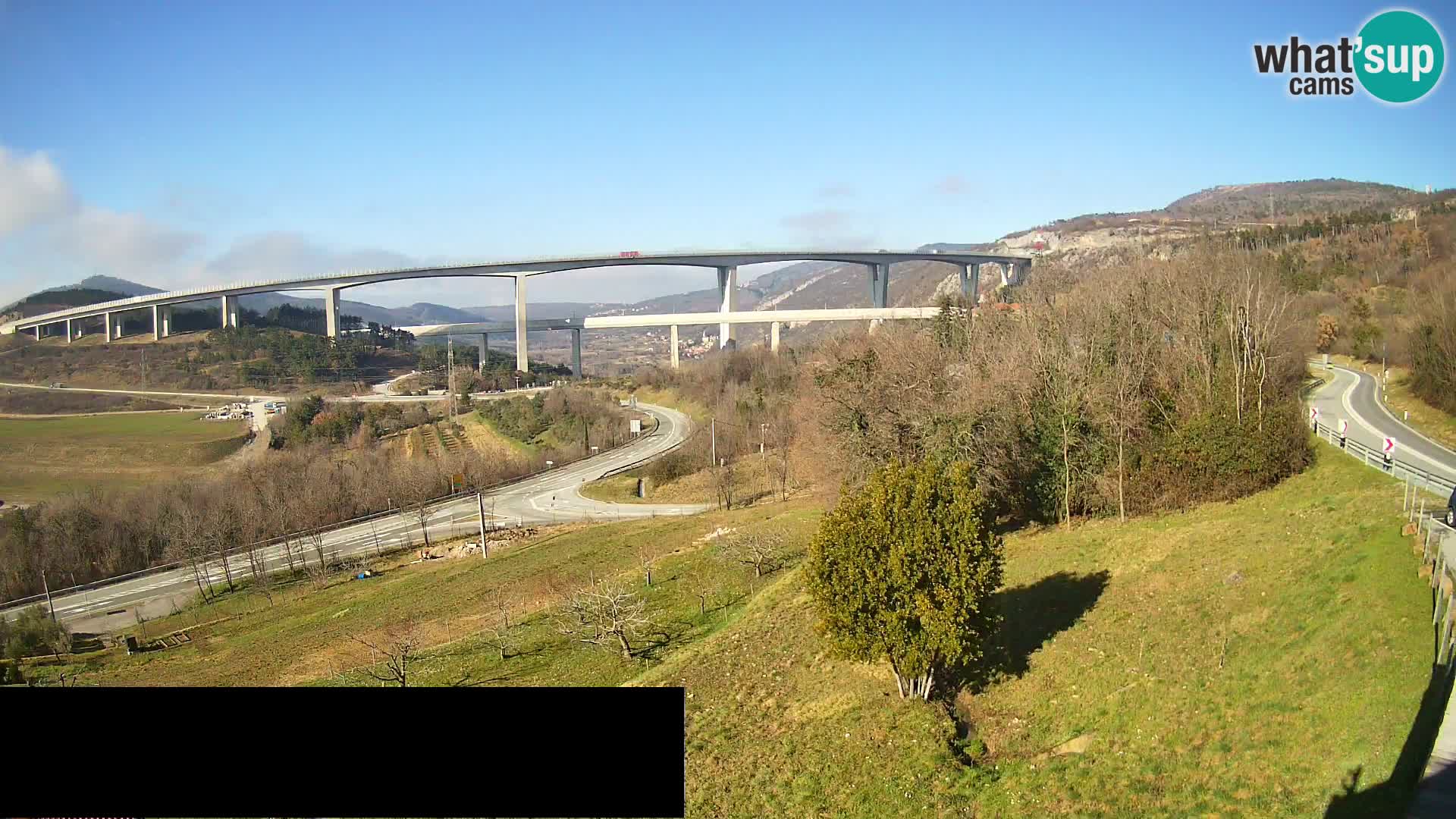 Live cam Črni Kal Viaduc – Viki Burger