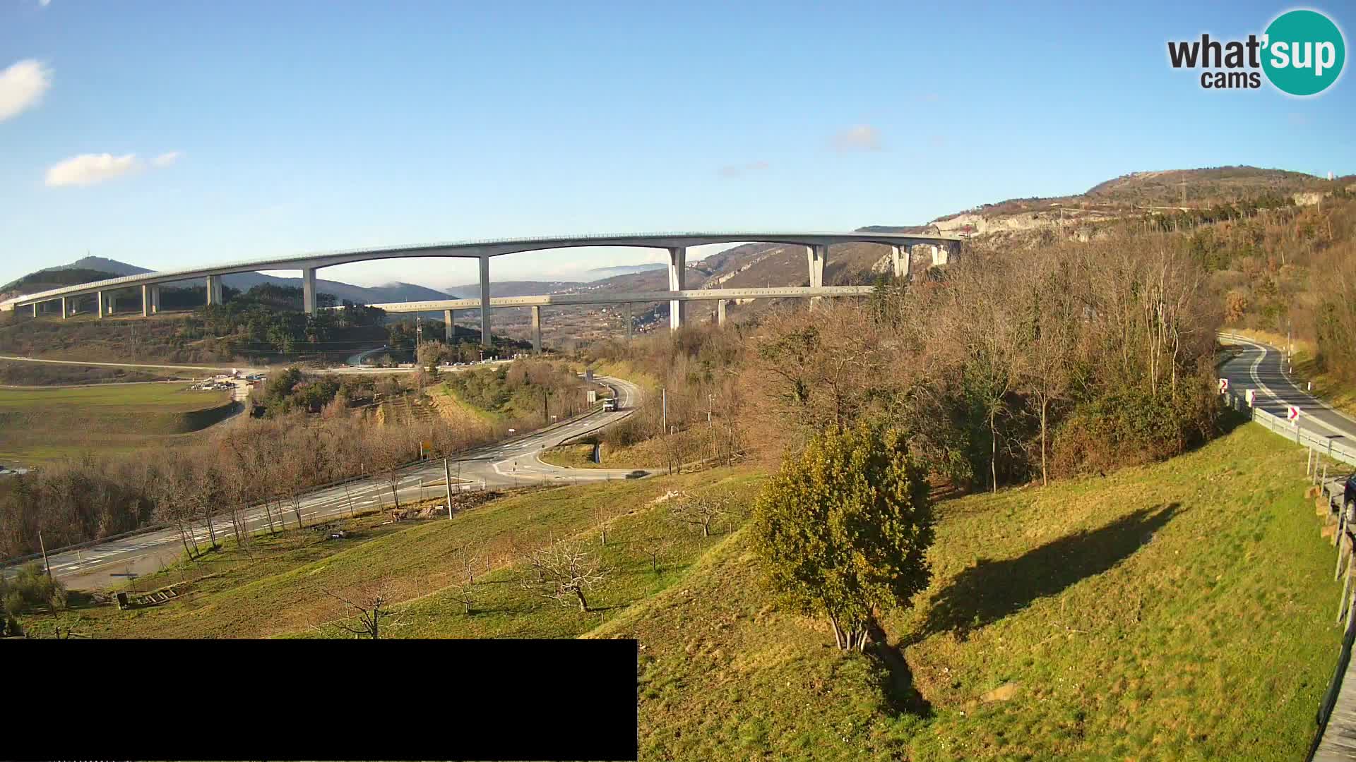 Live cam Črni Kal Viaduc – Viki Burger