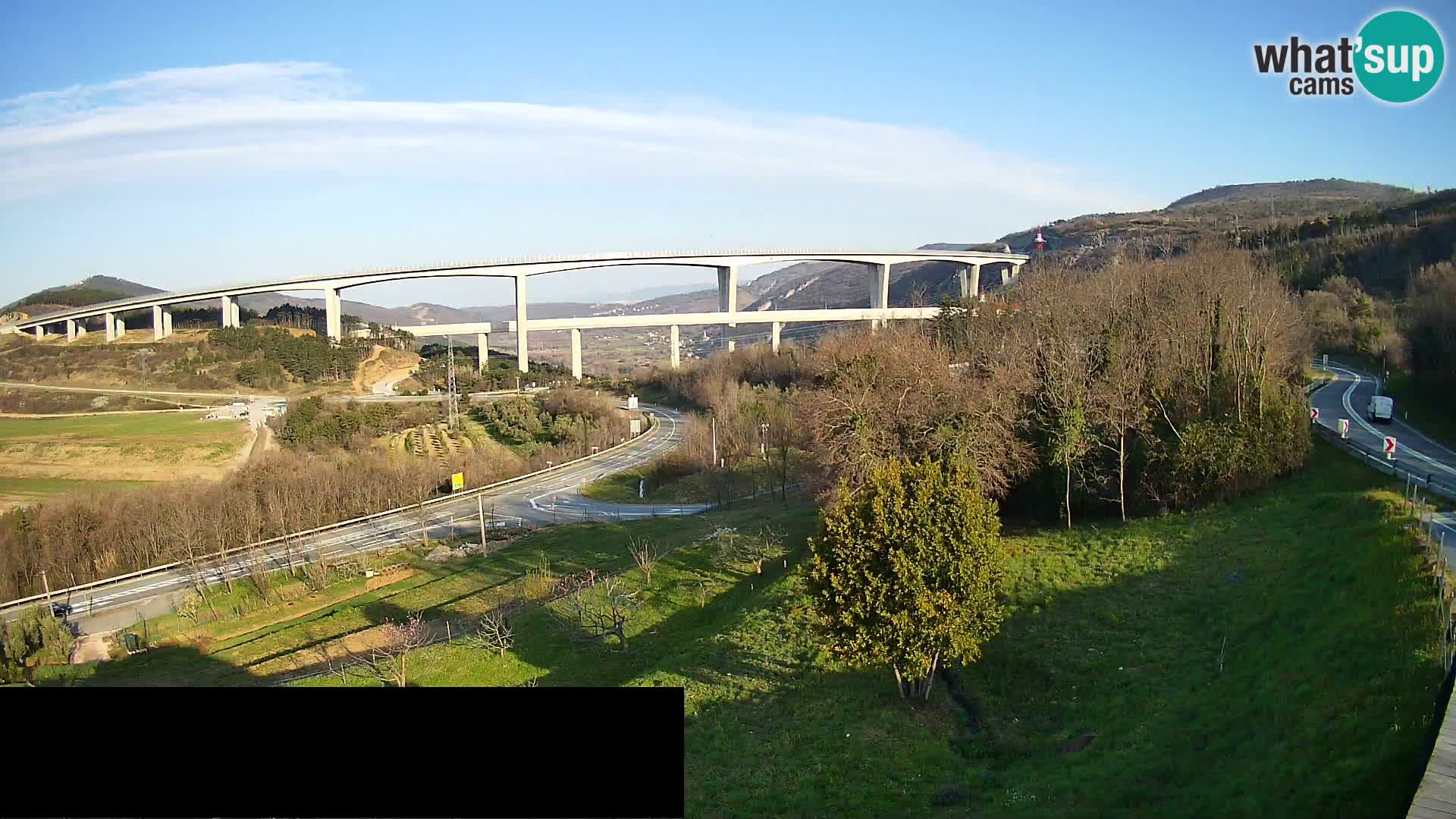 Live cam Črni Kal Viaduc – Viki Burger