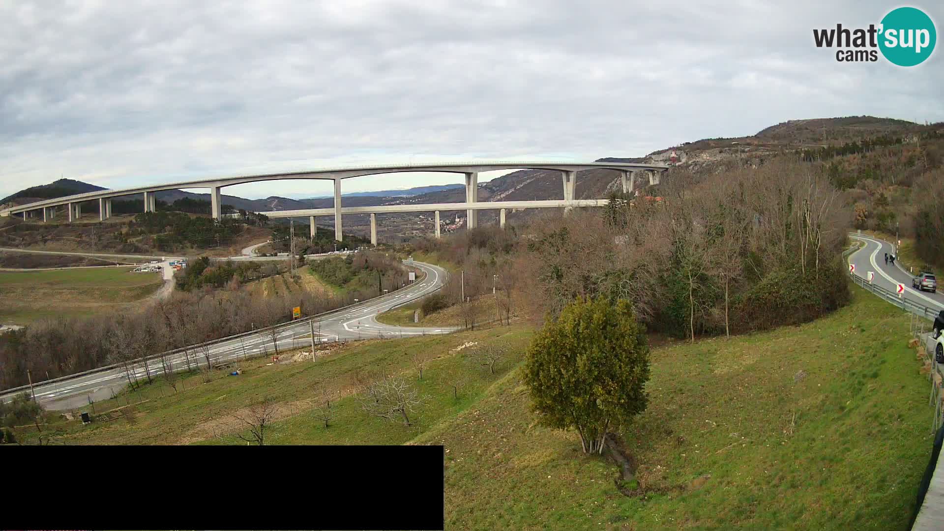 Live cam Črni Kal Viaduc – Viki Burger