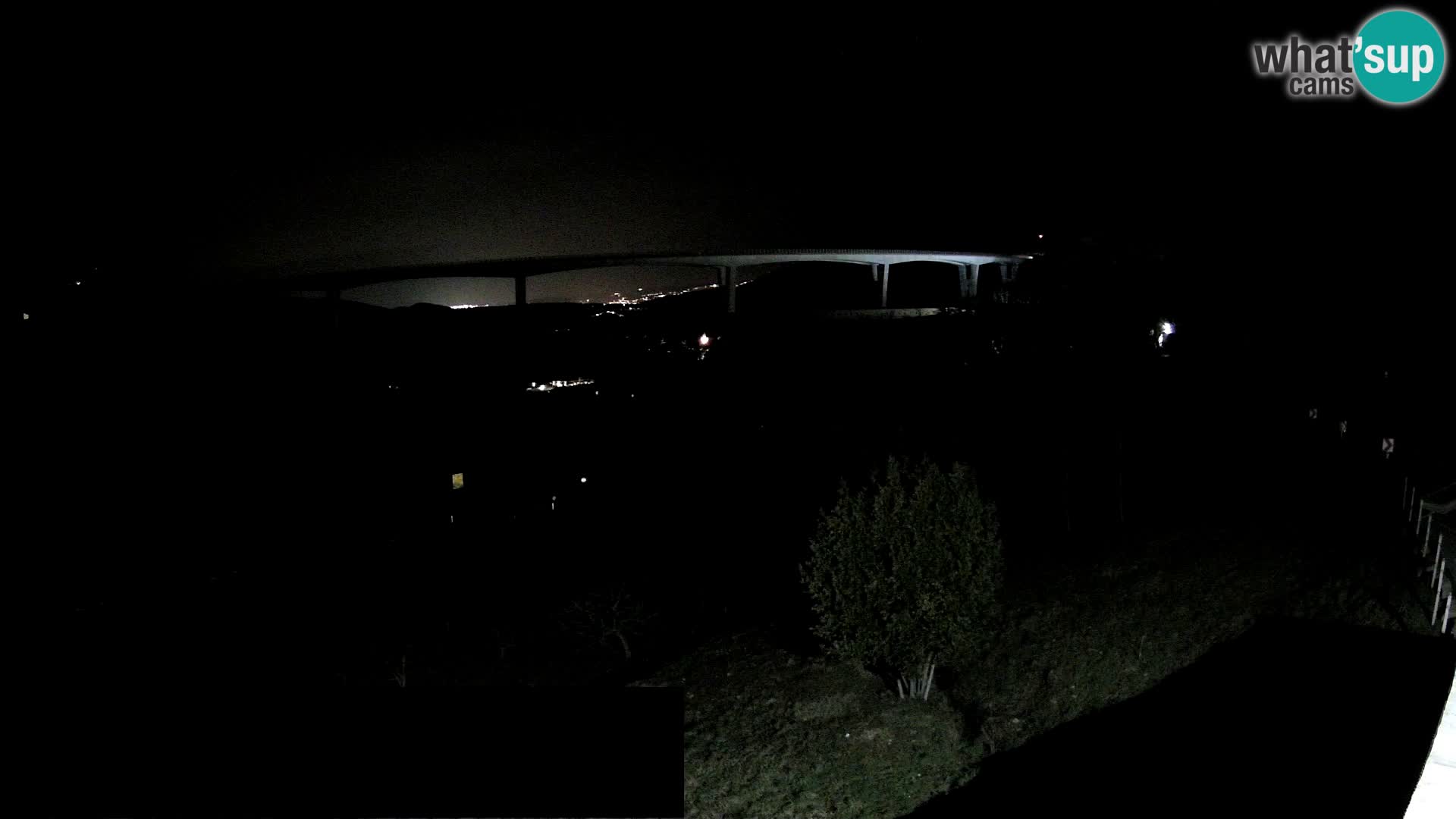 Webcam Črni Kal Viadukt – Viki Burger